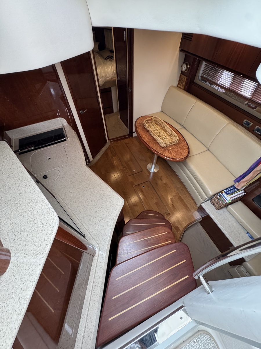 2010 Sea Ray 390 Sundancer — Happy Place