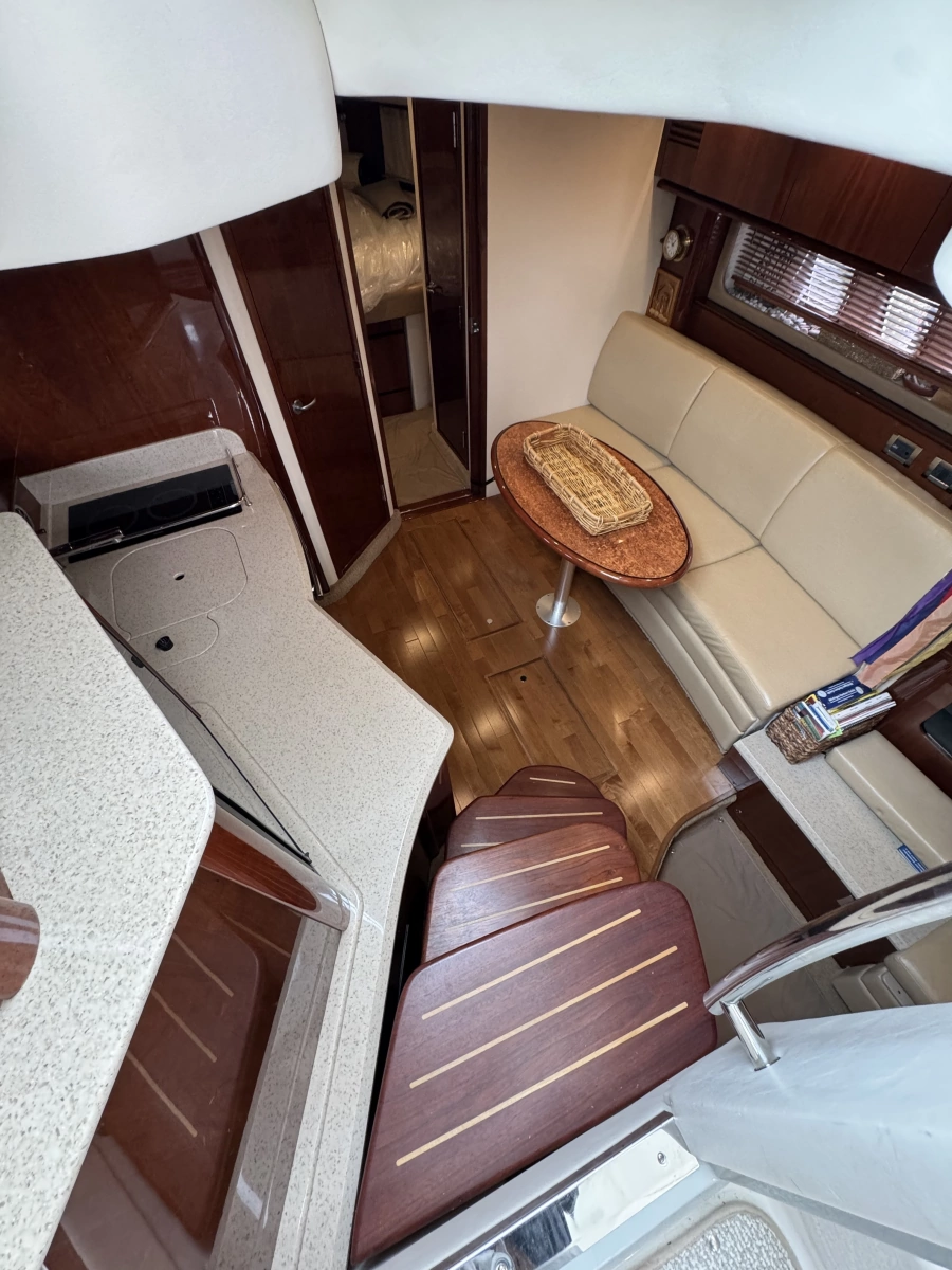 2010 Sea Ray 390 Sundancer