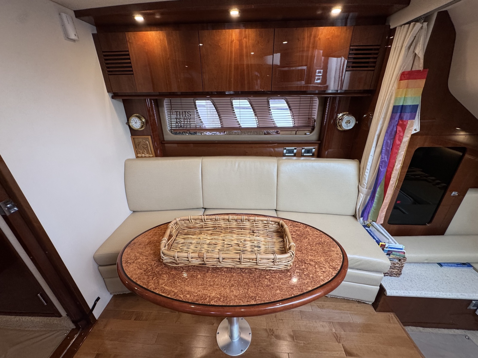 2010 Sea Ray 390 Sundancer — Happy Place