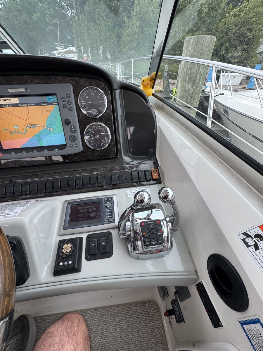 2010 Sea Ray 390 Sundancer — Happy Place