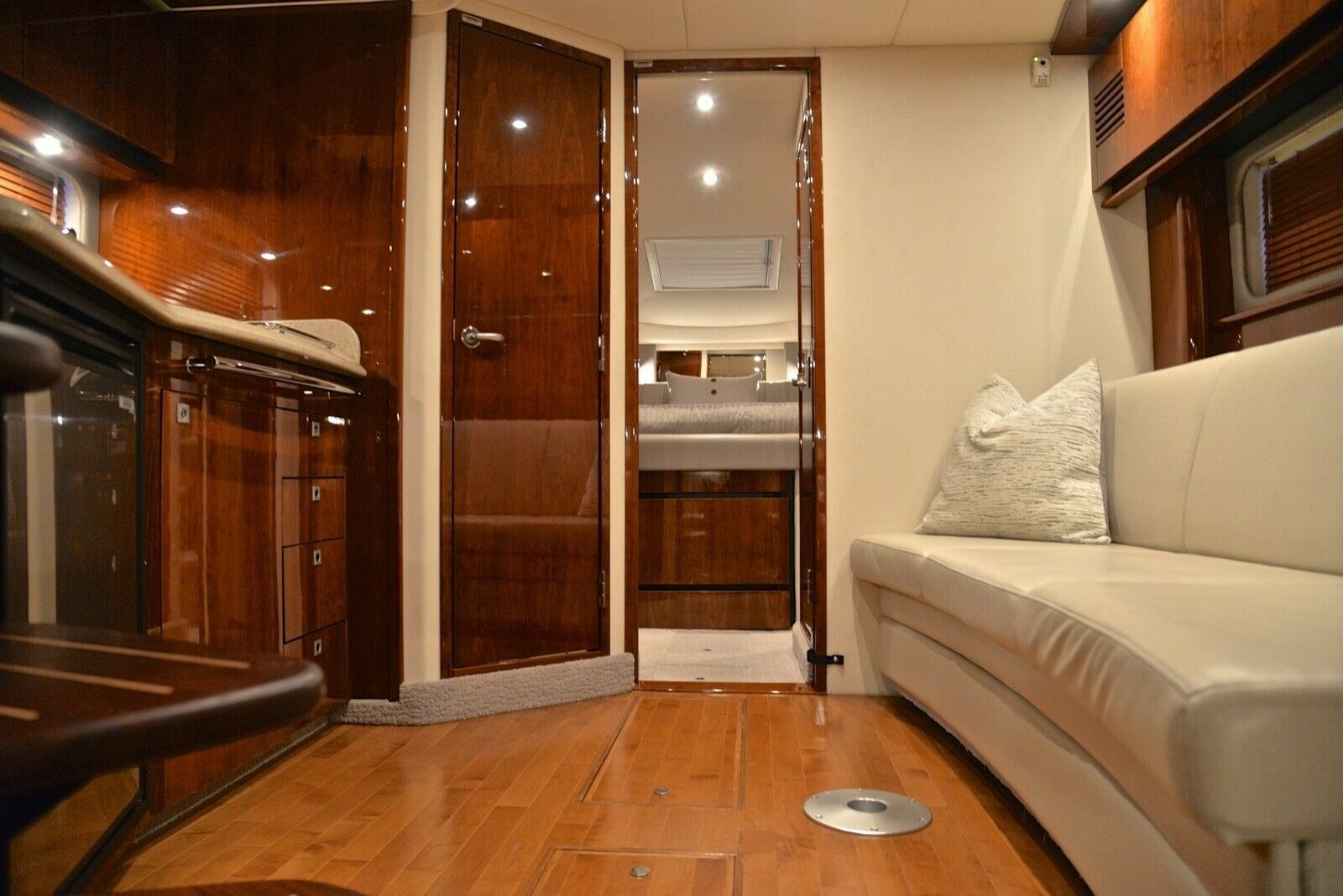 2010 Sea Ray 390 Sundancer — Happy Place