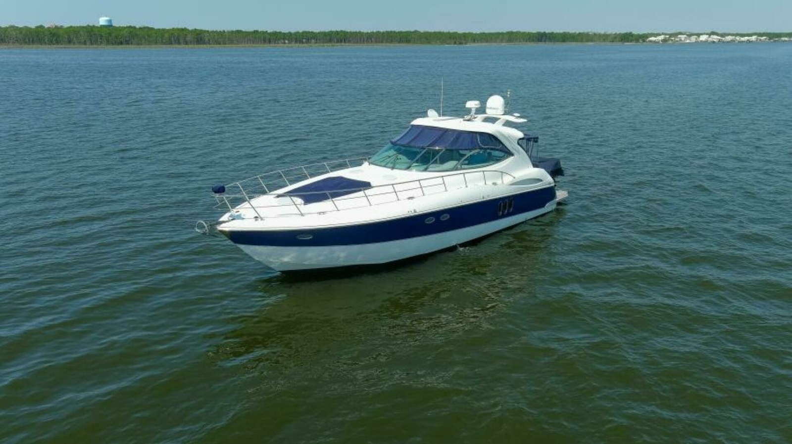 2005 50' Cruisers 500 Express Gratitude Overview (2)