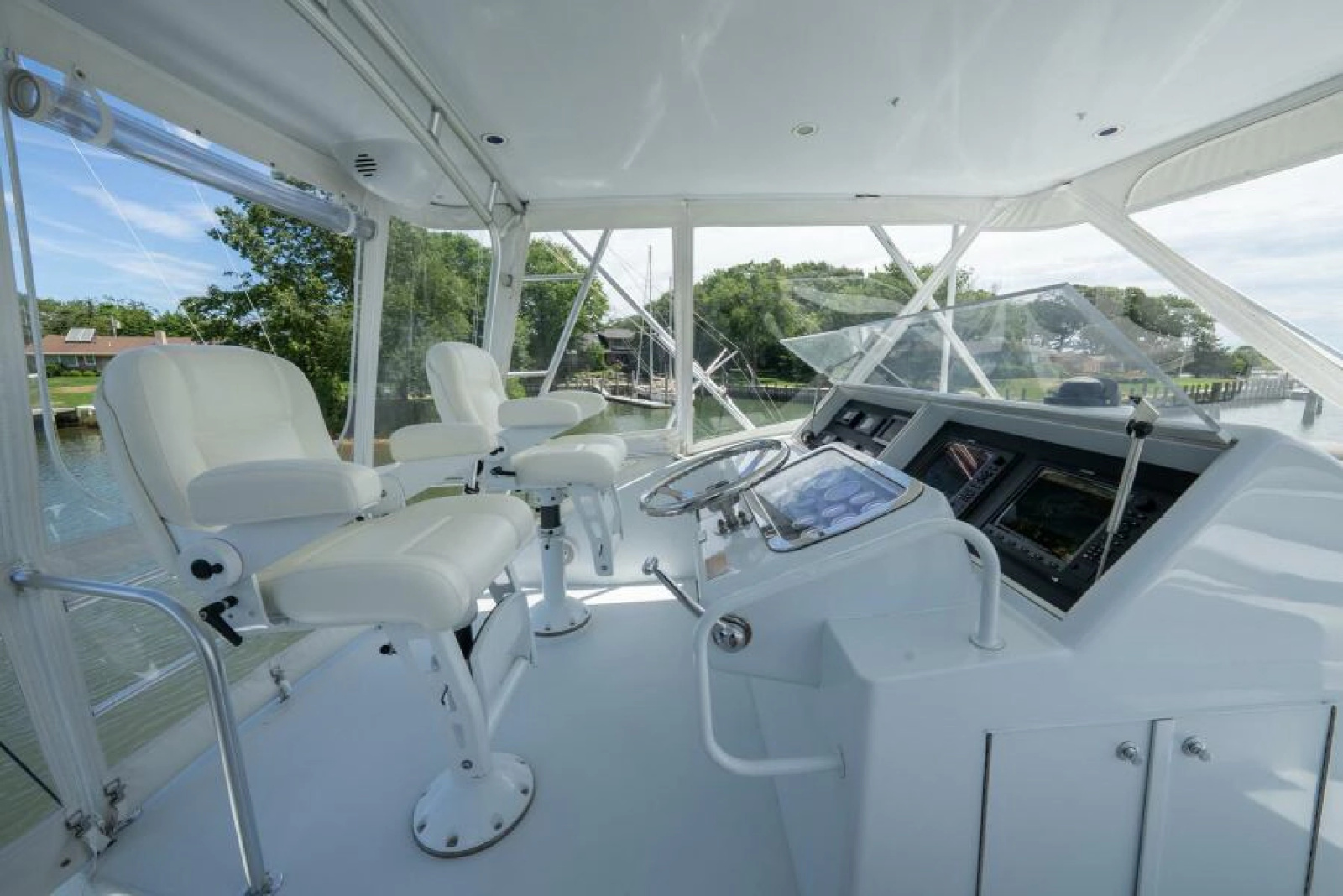 2001 Hatteras Convertible 50