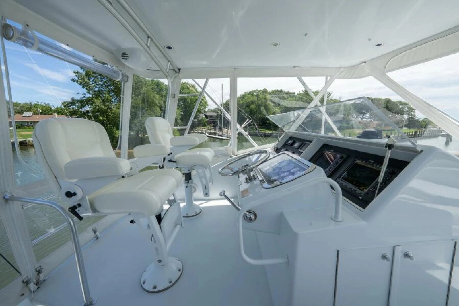 2001 Hatteras Convertible 50