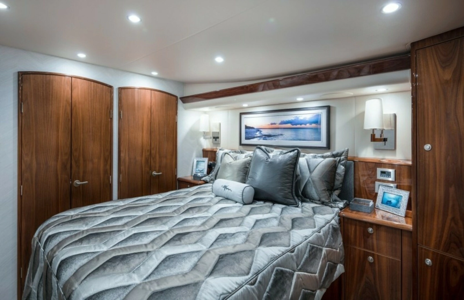 New 58 Viking Convertible Stateroom
