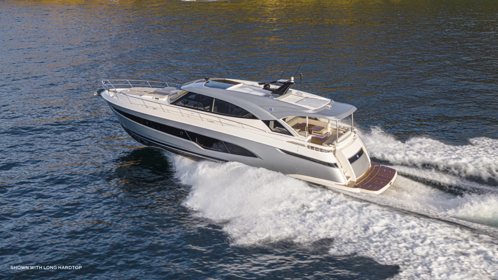 6200 SPORT YACHT 62ft Riviera Yacht For Sale