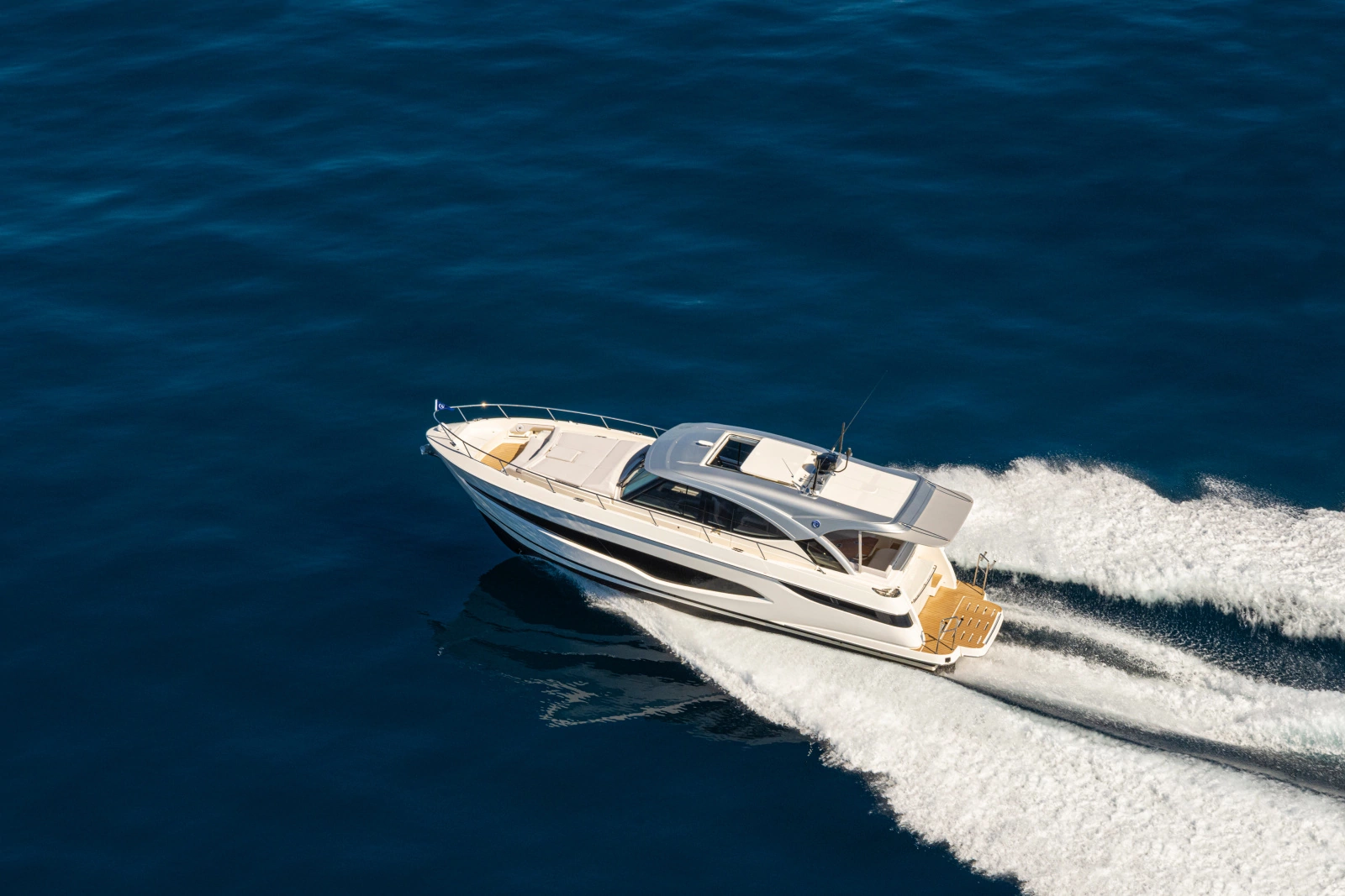 4300 Sports Express 43ft Riviera Yacht For Sale