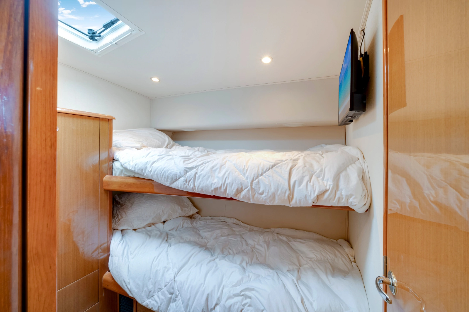 AMANTE 61ft Viking Yacht For Sale