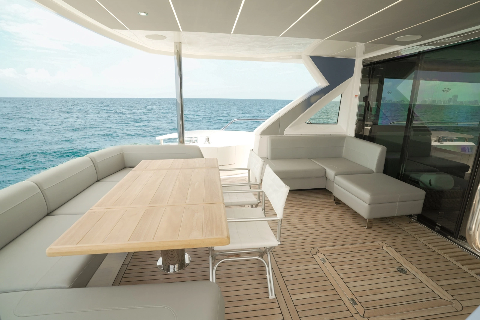 2025 Sunseeker 76 Yacht