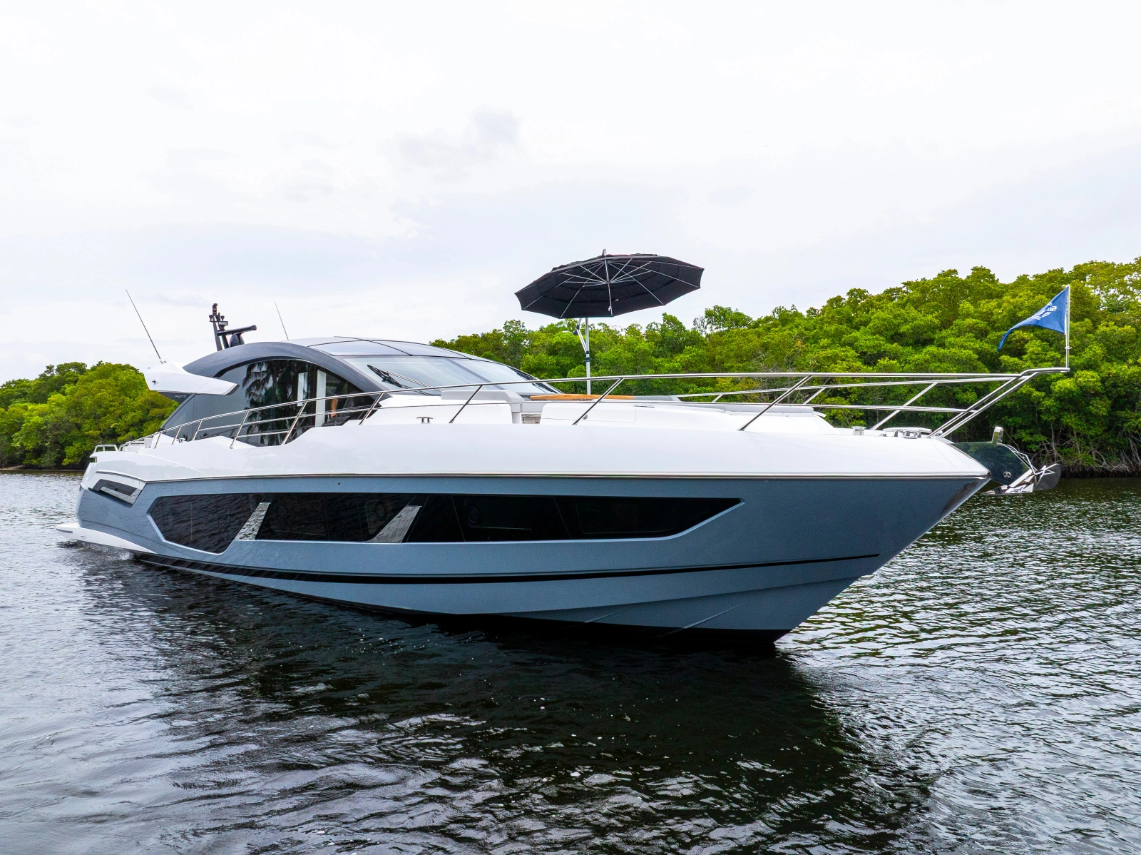 PREDATOR 75 75ft Sunseeker Yacht For Sale