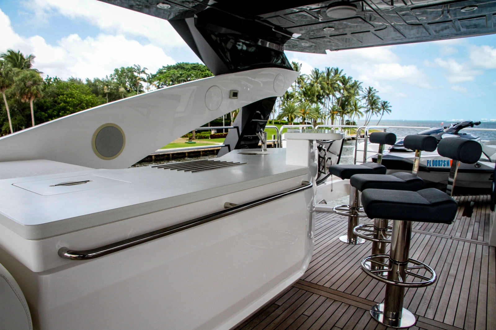 2015 Sunseeker 28 Metre Yacht