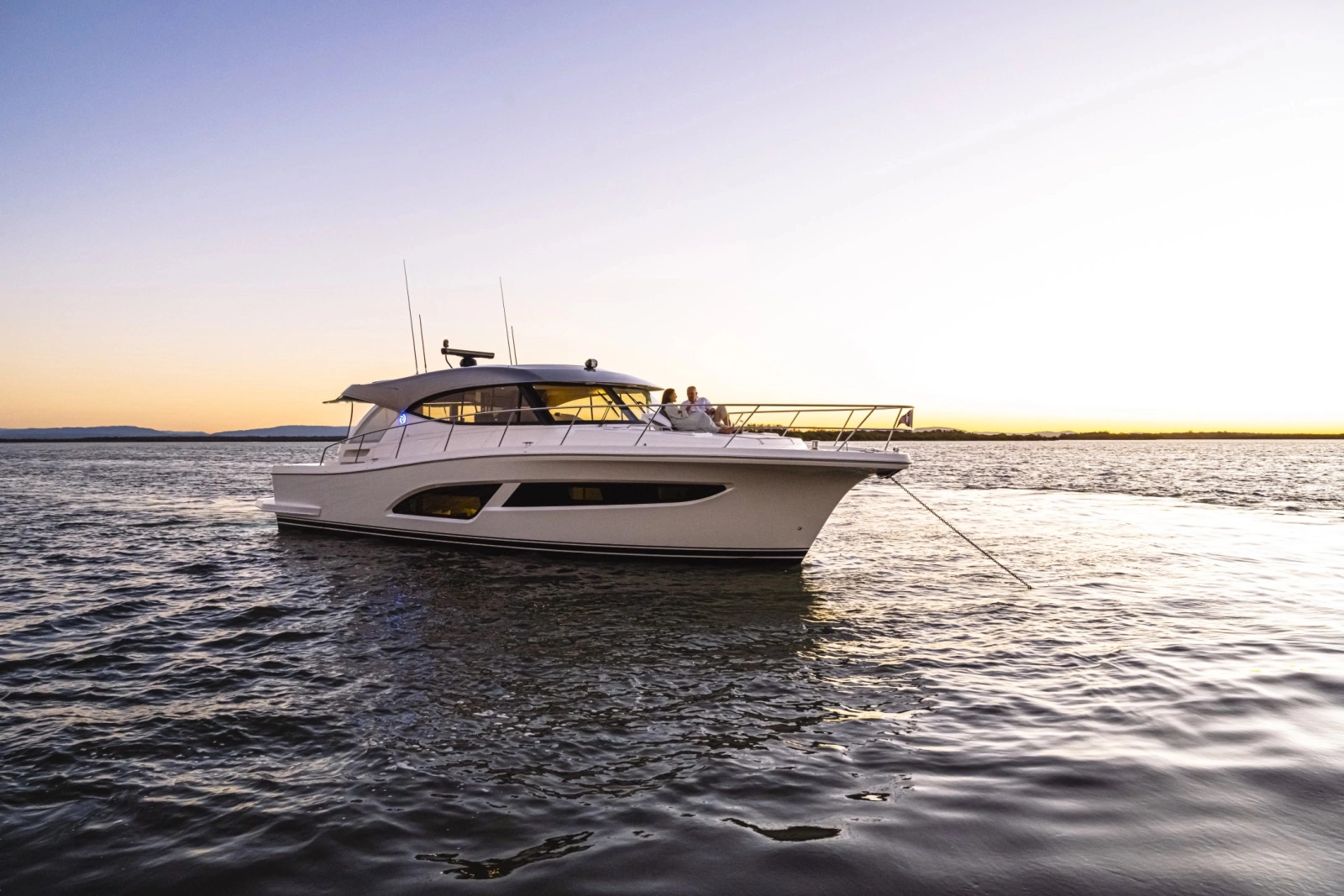 465 SUV 46ft Riviera Yacht For Sale