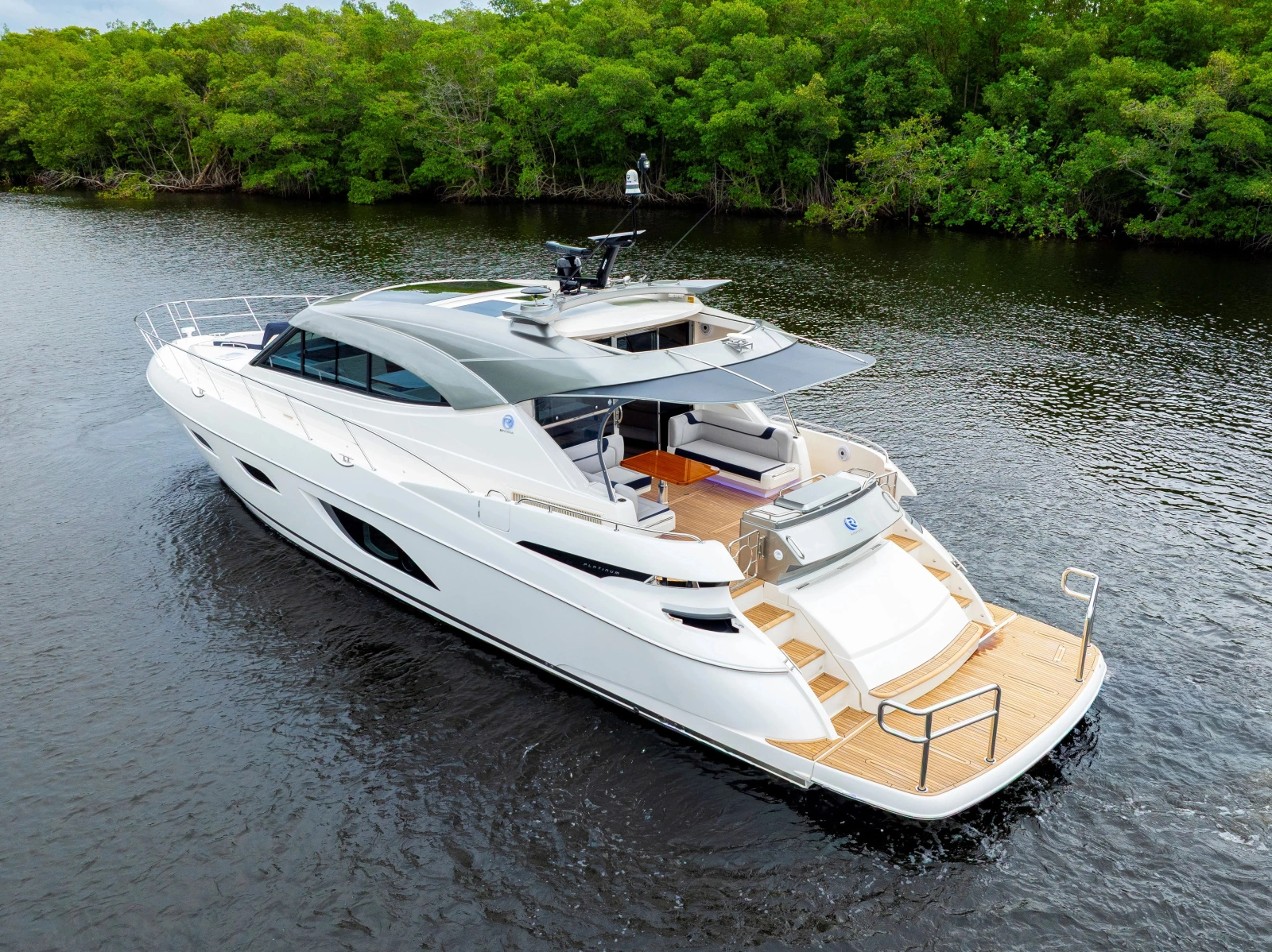 6000 SPORT YACHT 60ft Riviera Yacht For Sale