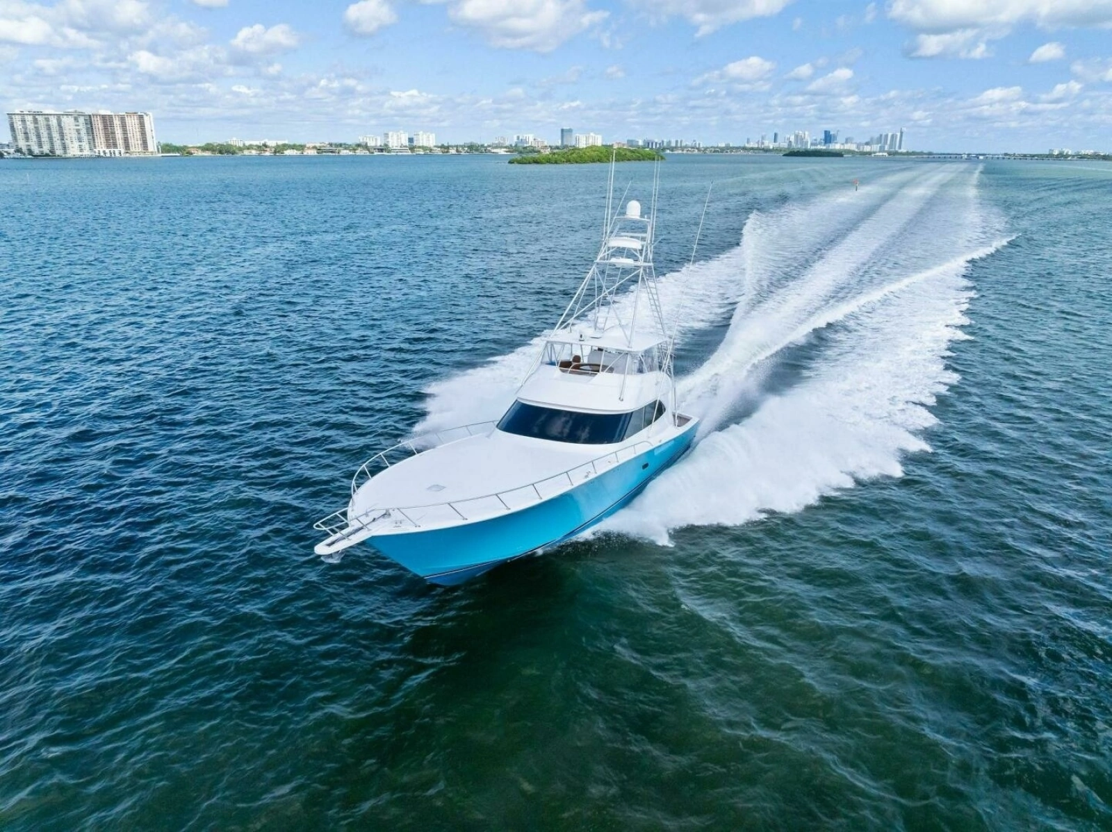 2012 82 Viking Convertible - Lady Di