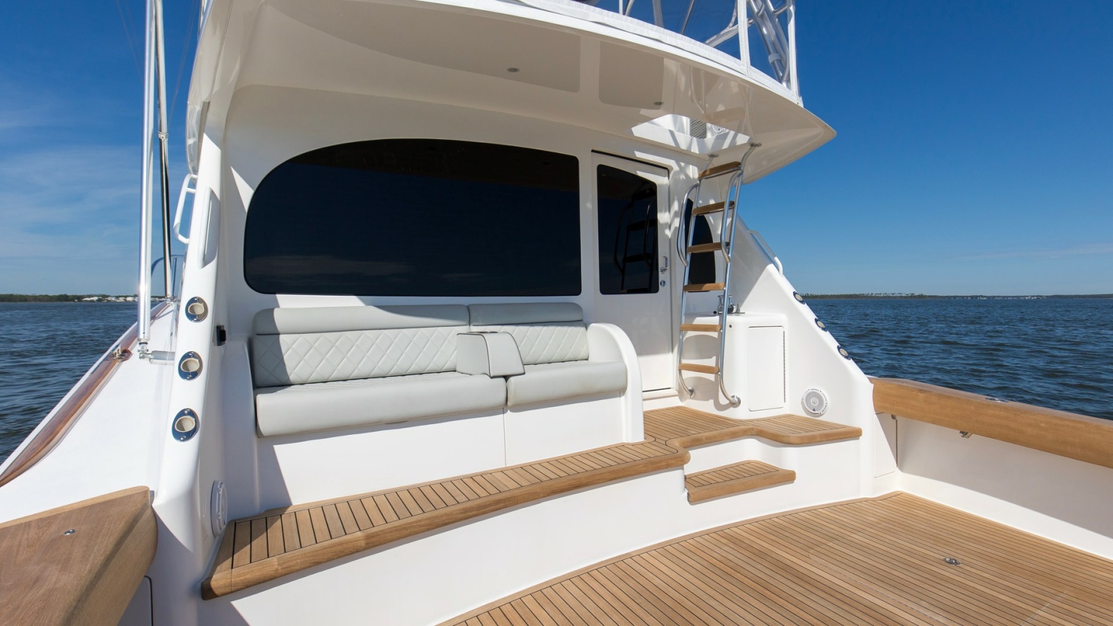 Spacious Aft Deck with Seating