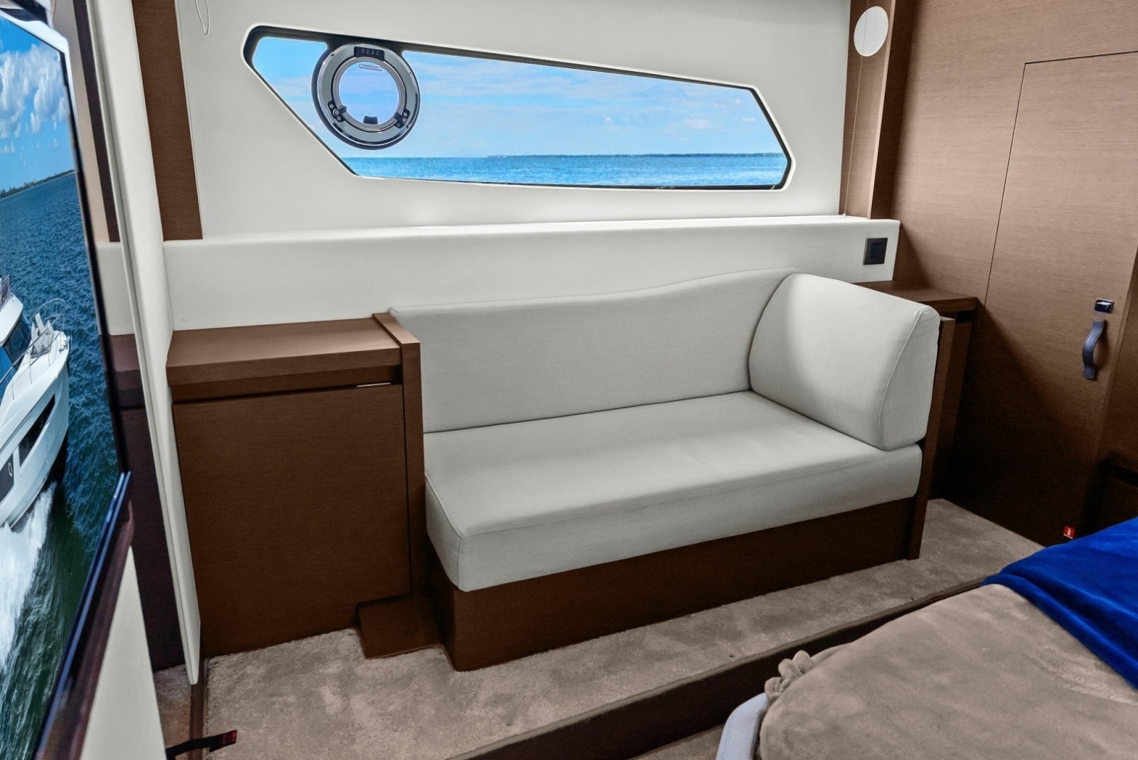 2020 Prestige 460 Flybridge