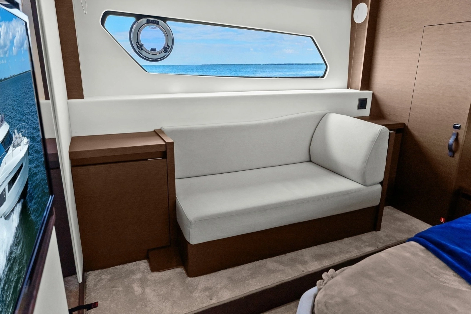 2020 Prestige 460 Flybridge
