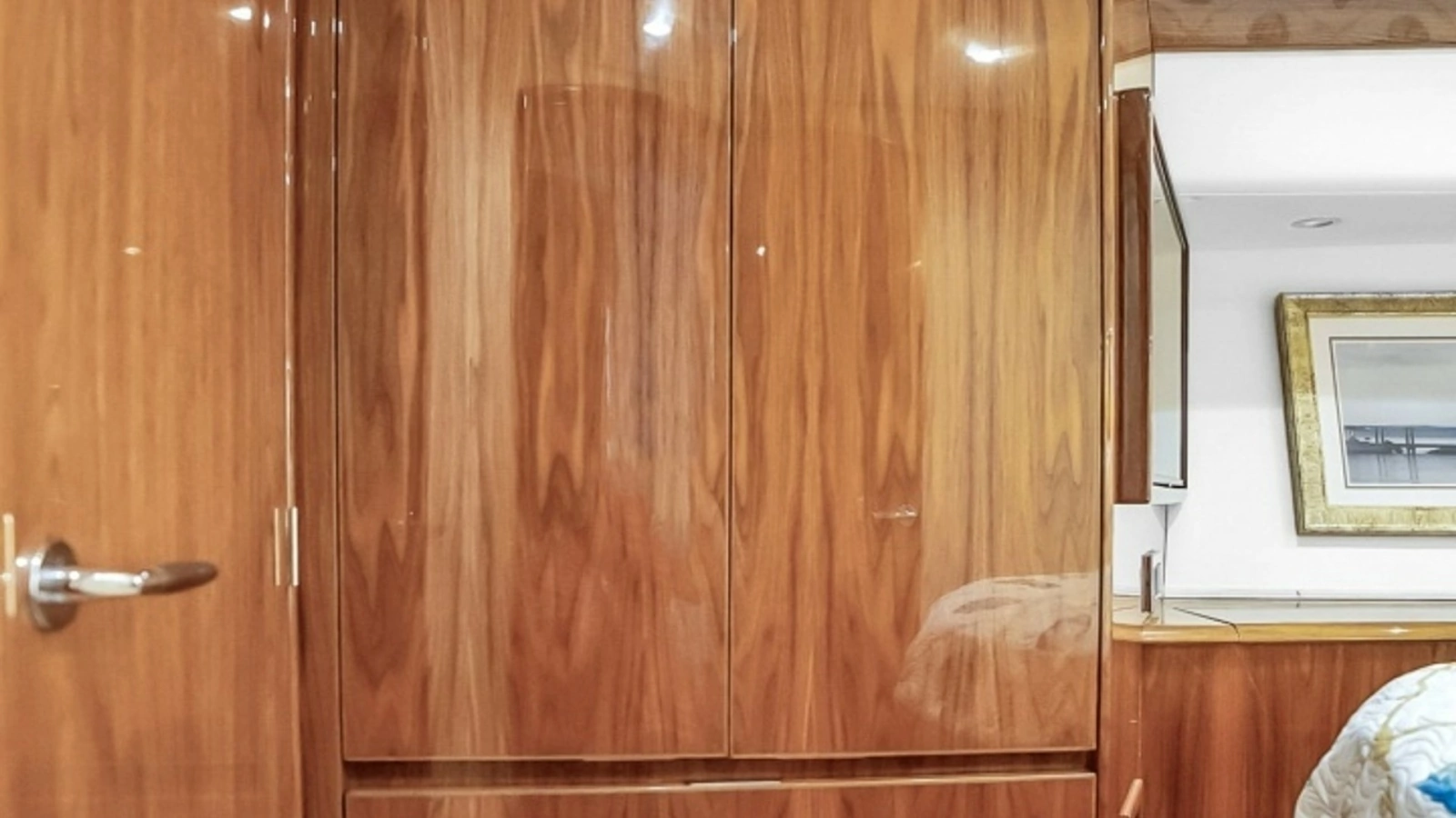 Stateroom Closet with Drawers