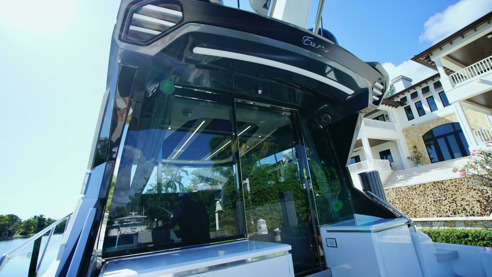 2024 Uniesse HTC5P