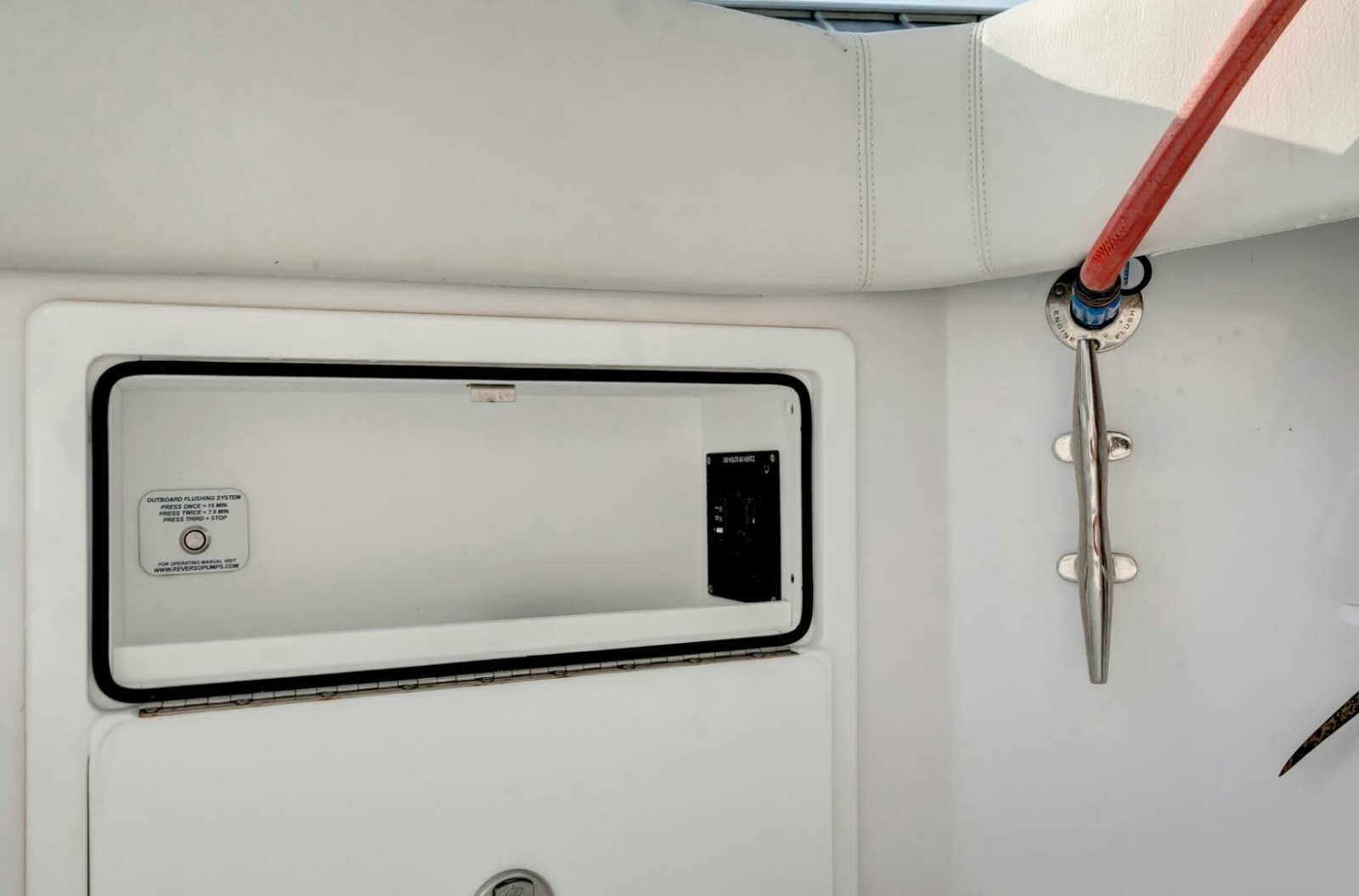 43' 2023 Jupiter 43 Center Console