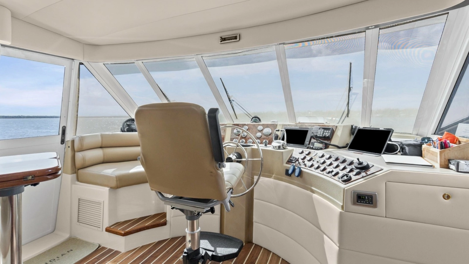 2007 Meridian 490 SE Pilothouse Trust Pilothouse