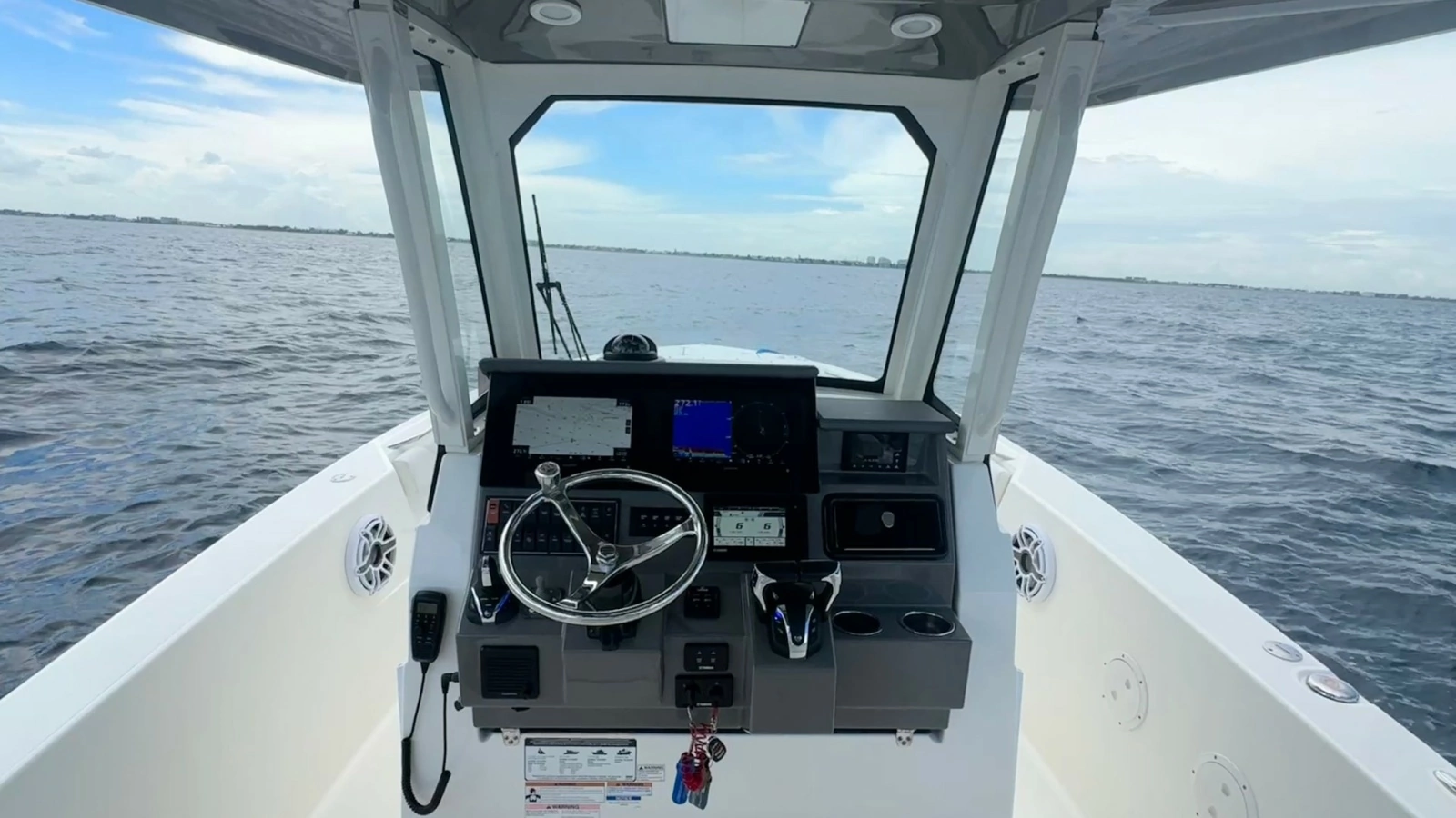 2022 Pursuit S288-