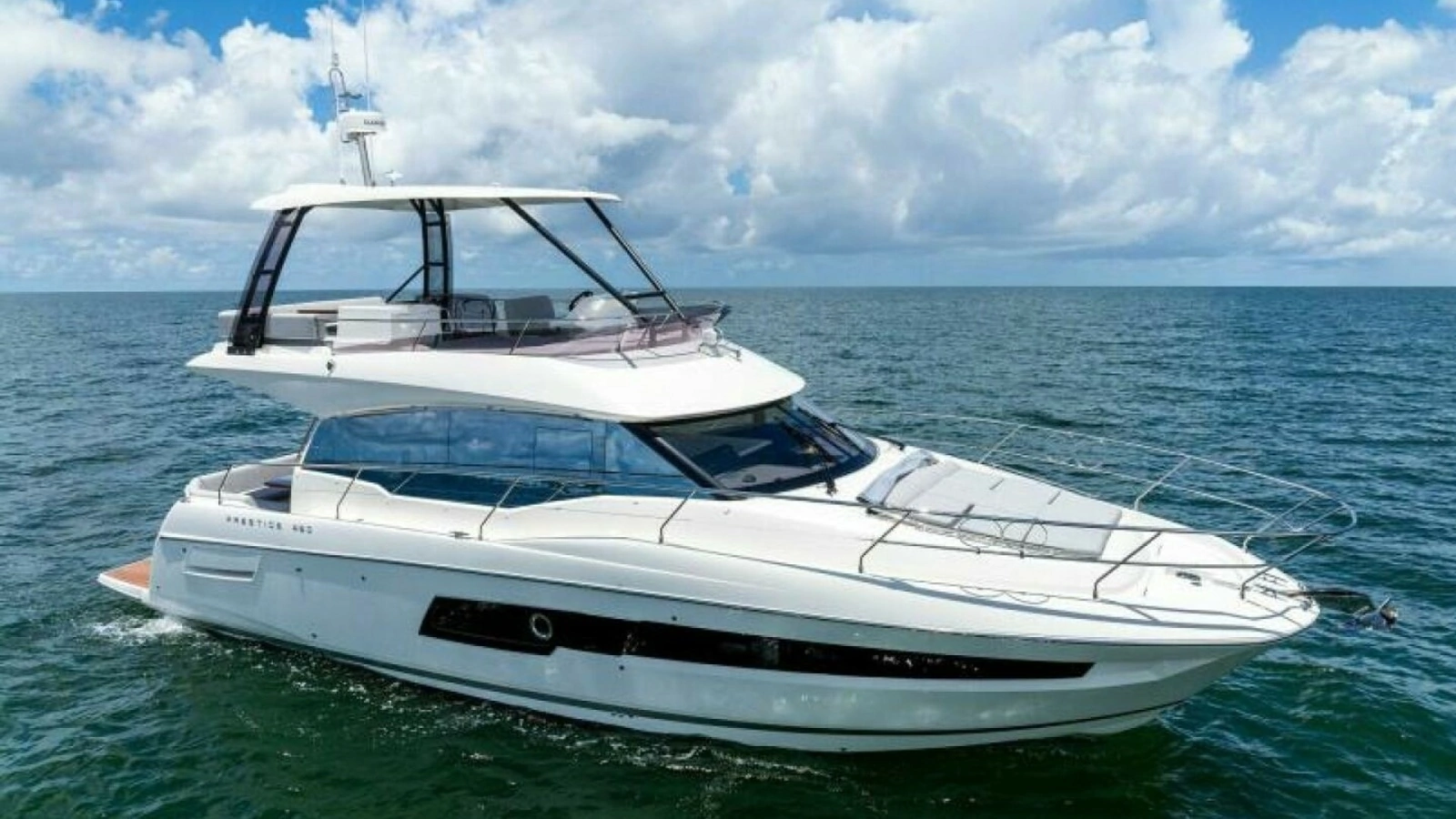2025 Prestige 460 Flybridge - Sistership