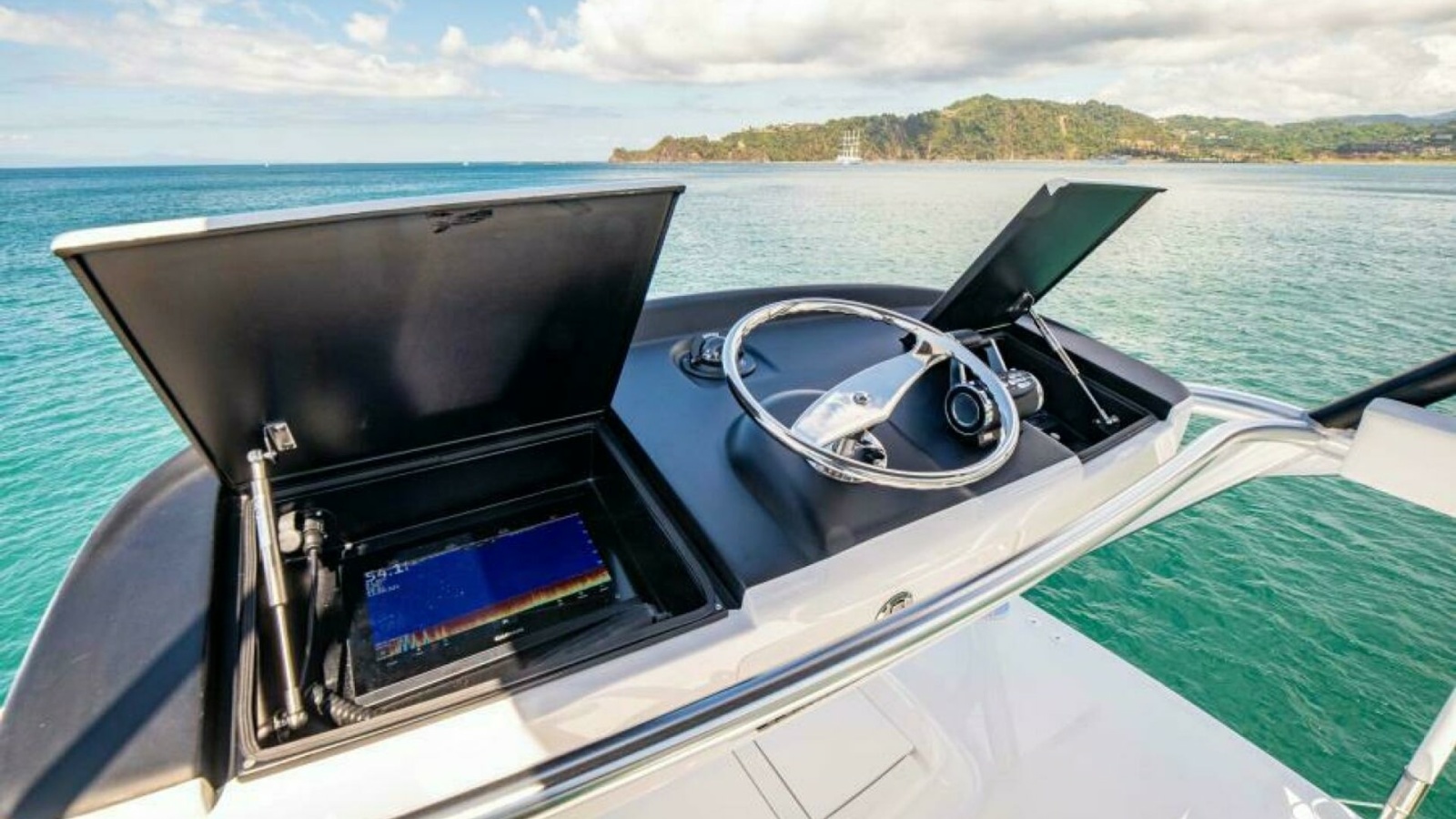 Flybridge Helm Station with Electronics