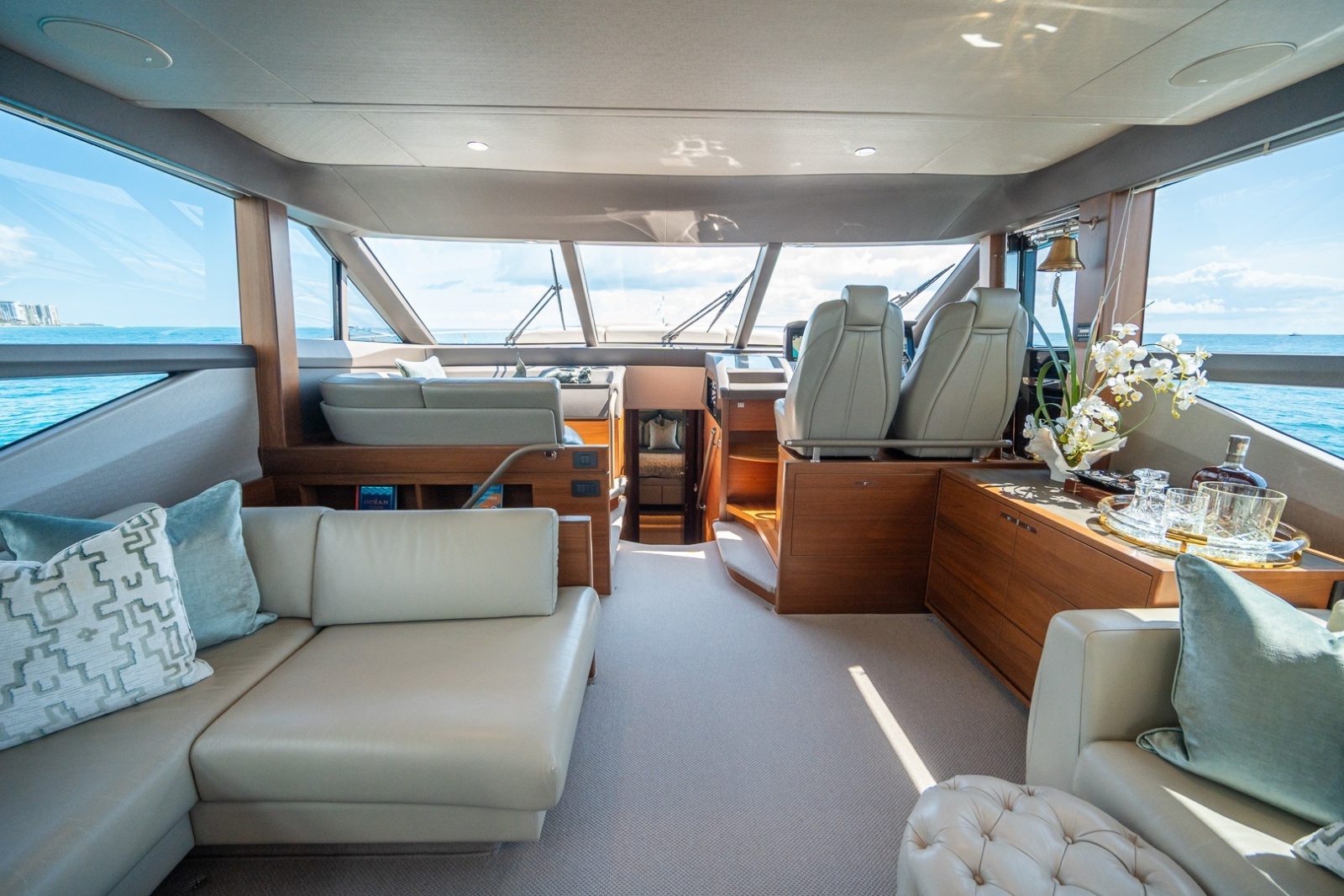 2017 Princess 68 Flybridge