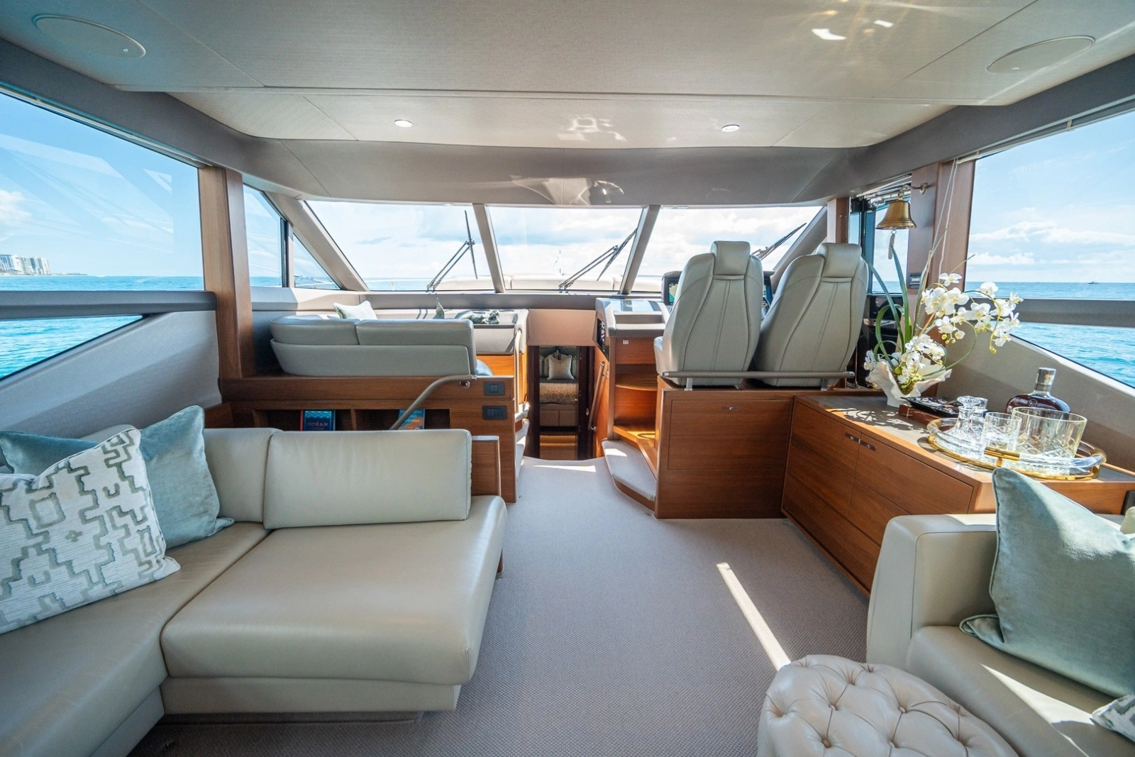 2017 Princess 68 Flybridge