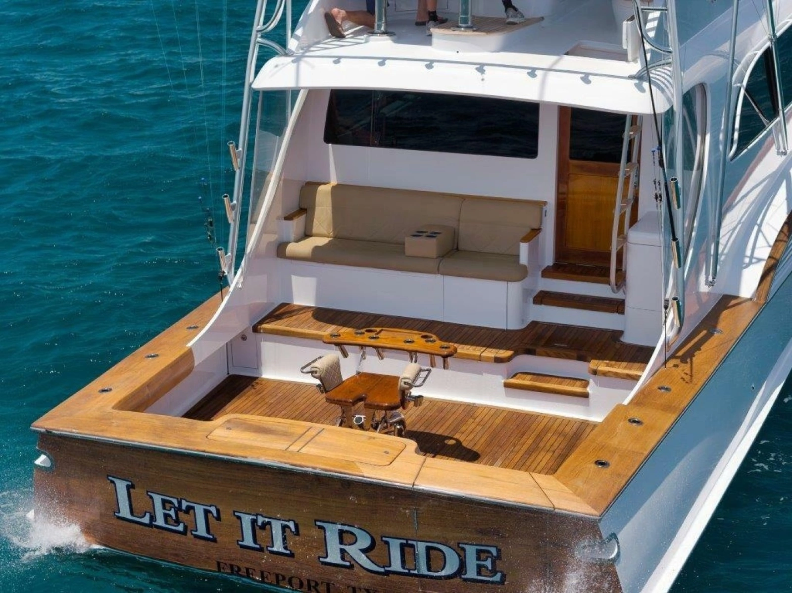 Sculley Custom Carolina 66 - Let It Ride - Cockpit