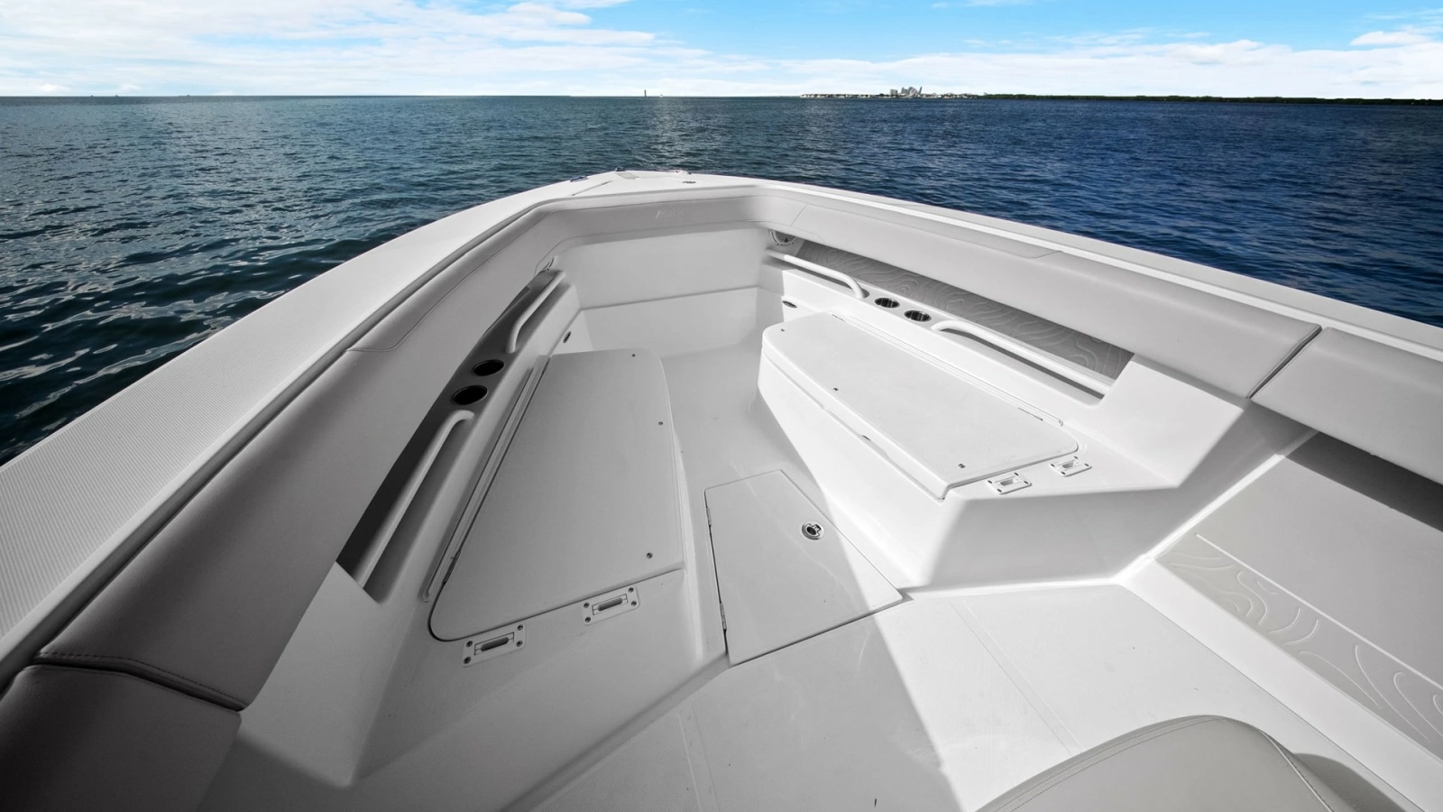 Spacious Bow Seating Area
