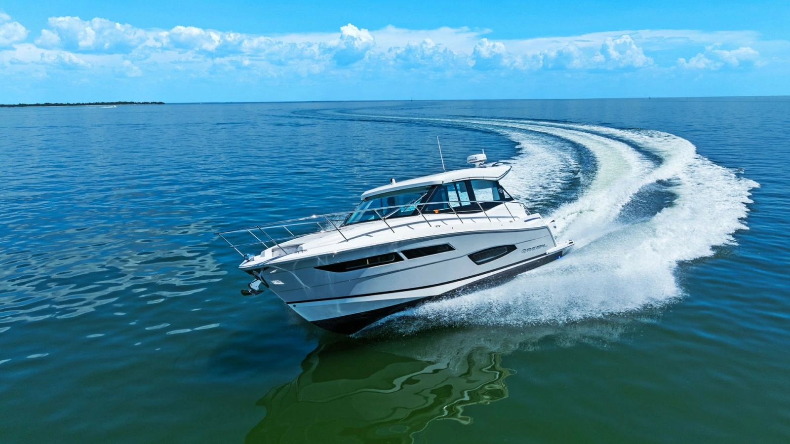 Dynamic Bow View in Motion