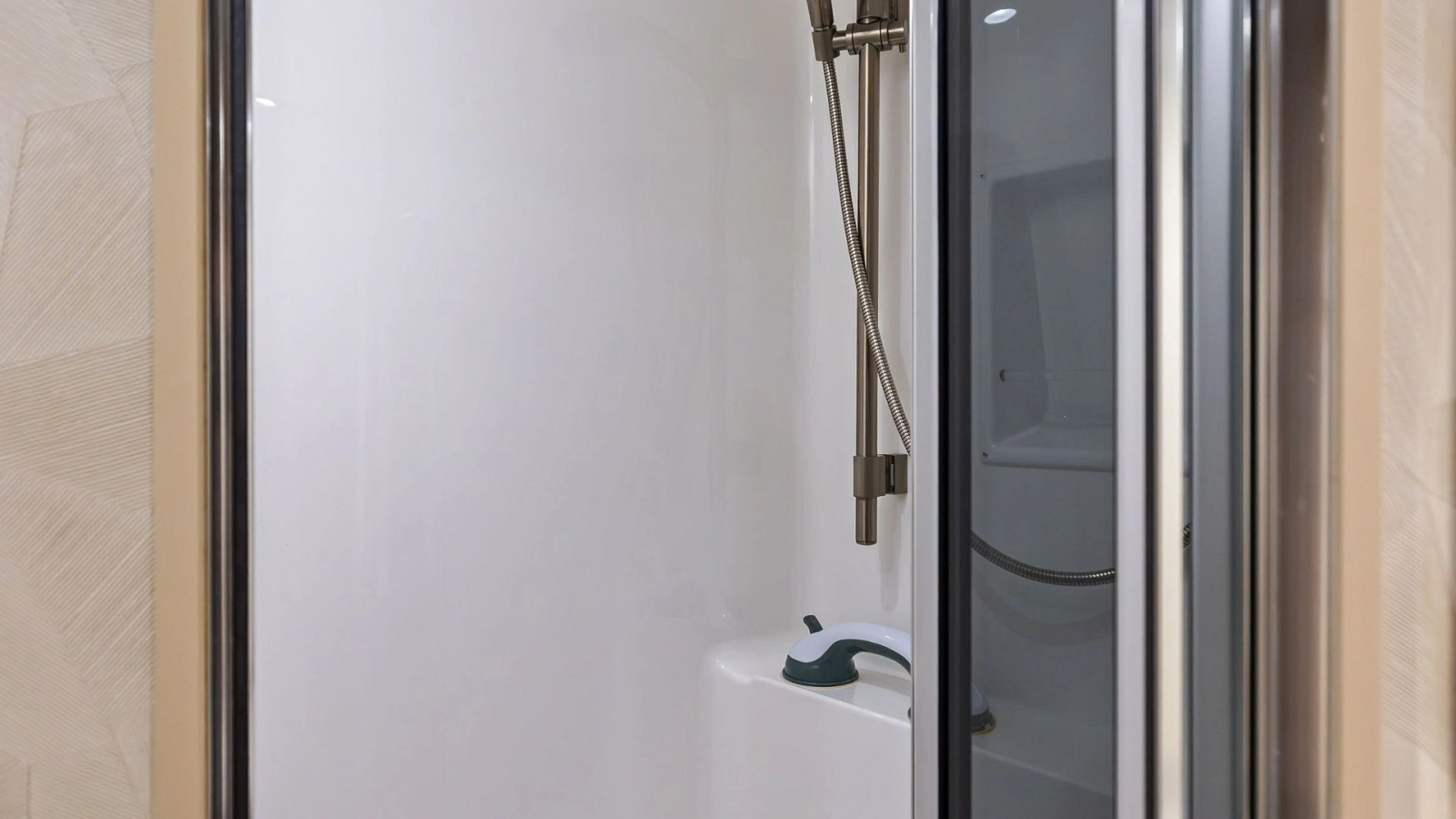 Modern Enclosed Shower Stall