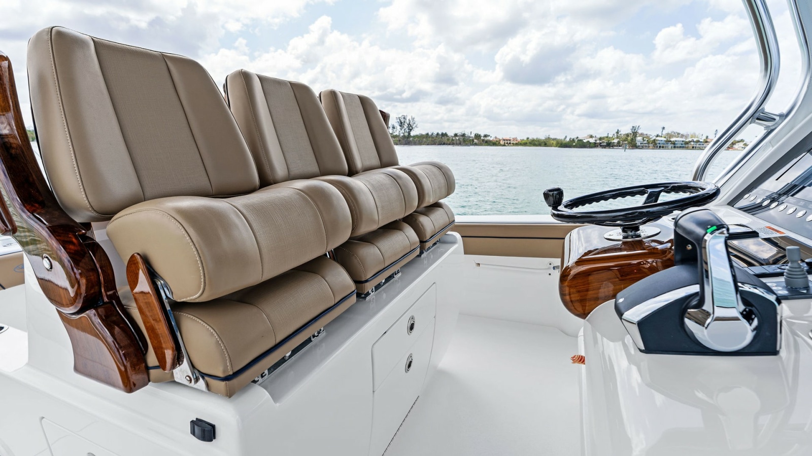 Helm Seating and Console View