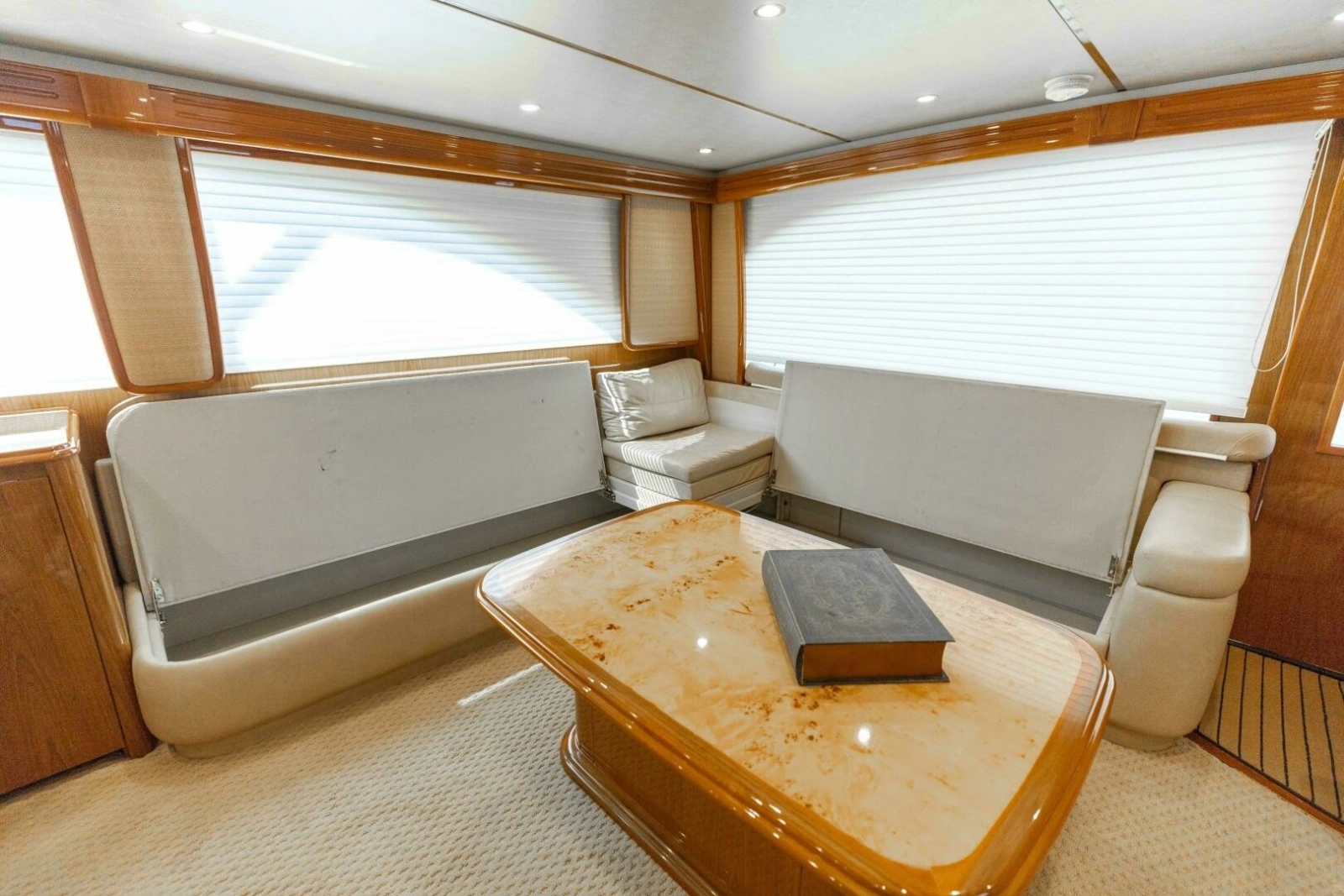 2013 Viking 76 Convertible- REEL FIRE- Salon Storage