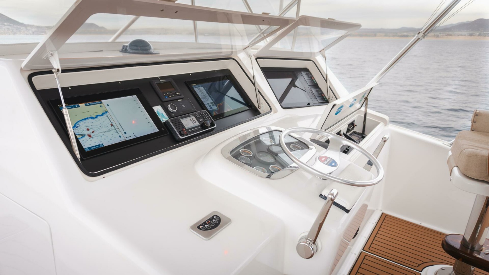 55' 2000 Viking 55 Convertible