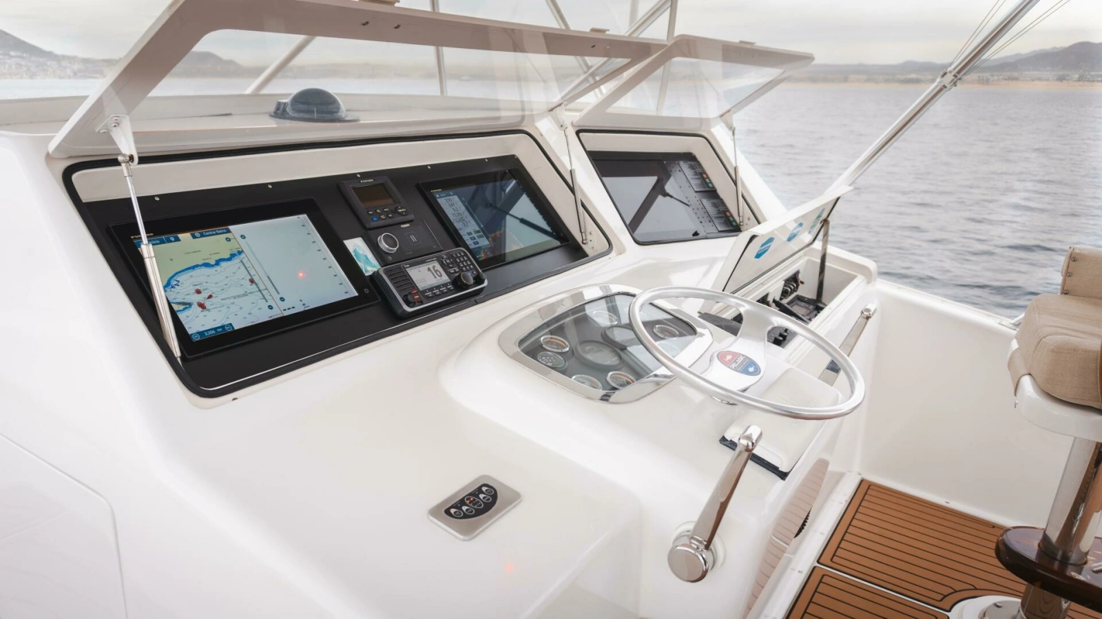 2000 Viking 55 Convertible photo 5