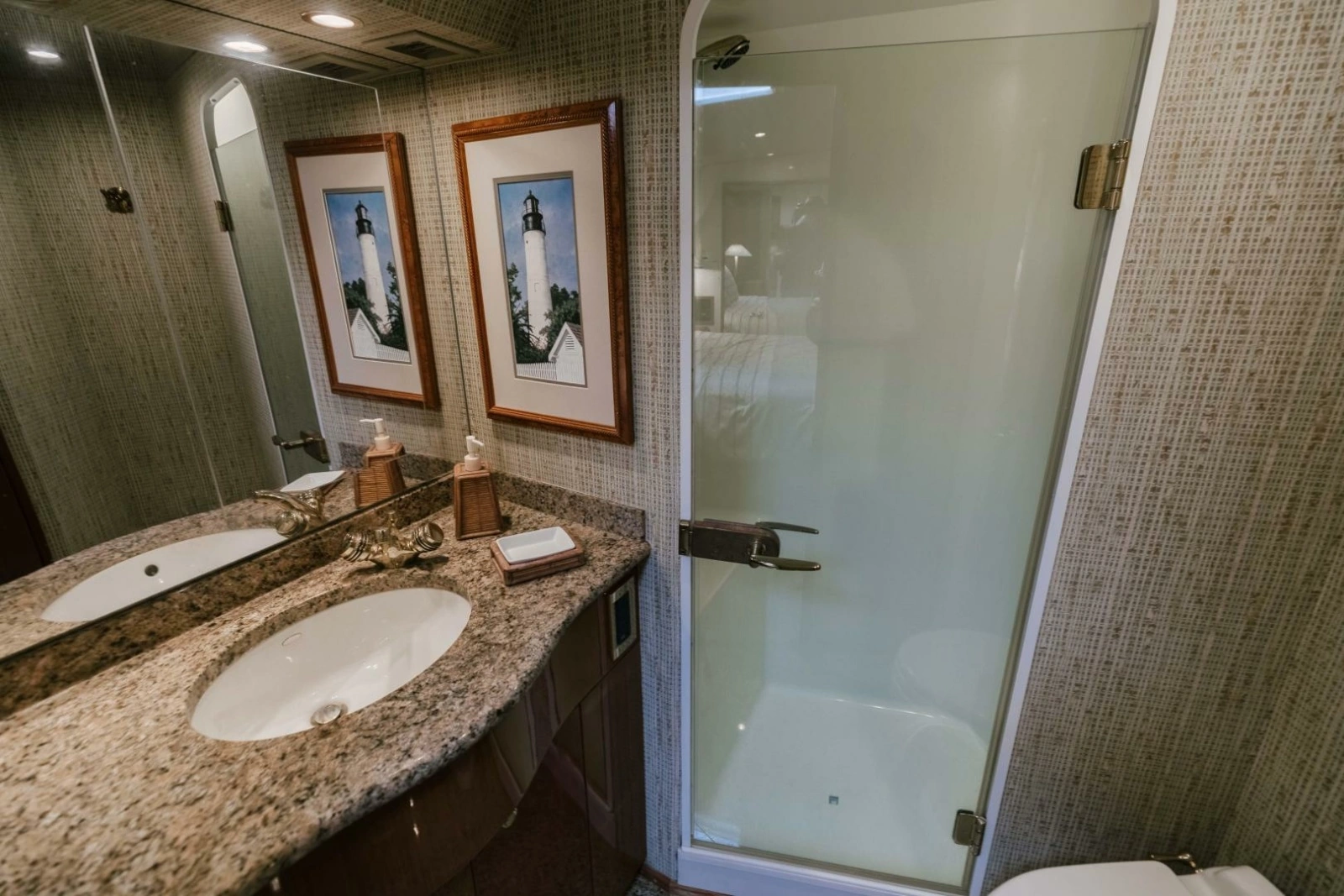 2003 Viking 56 Convertible - SECTACULAR BID
