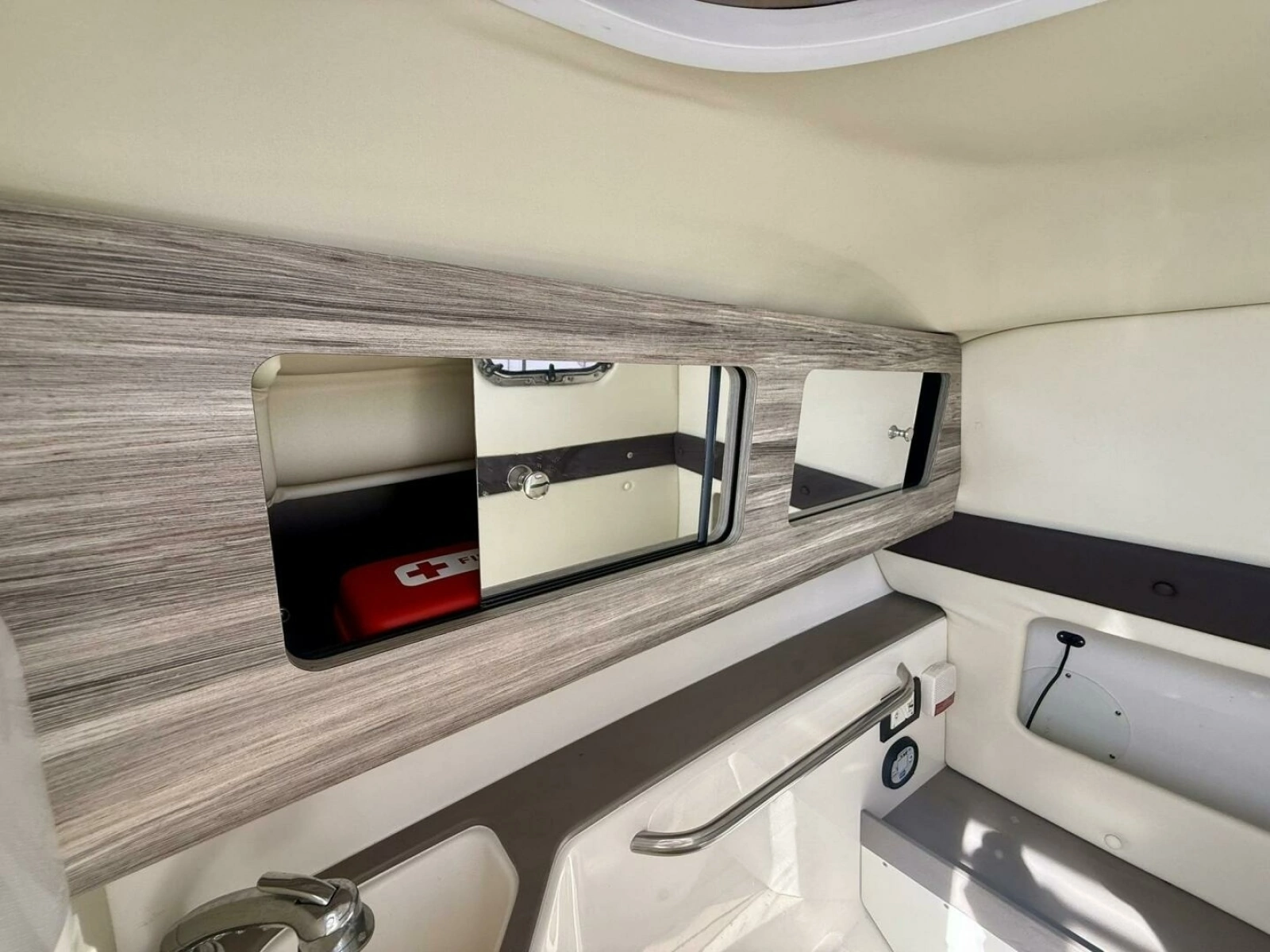2018 Edgewater 248 CX