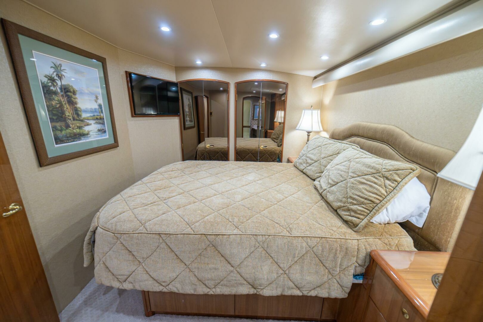 2006 Viking 56 "Scandaloso"