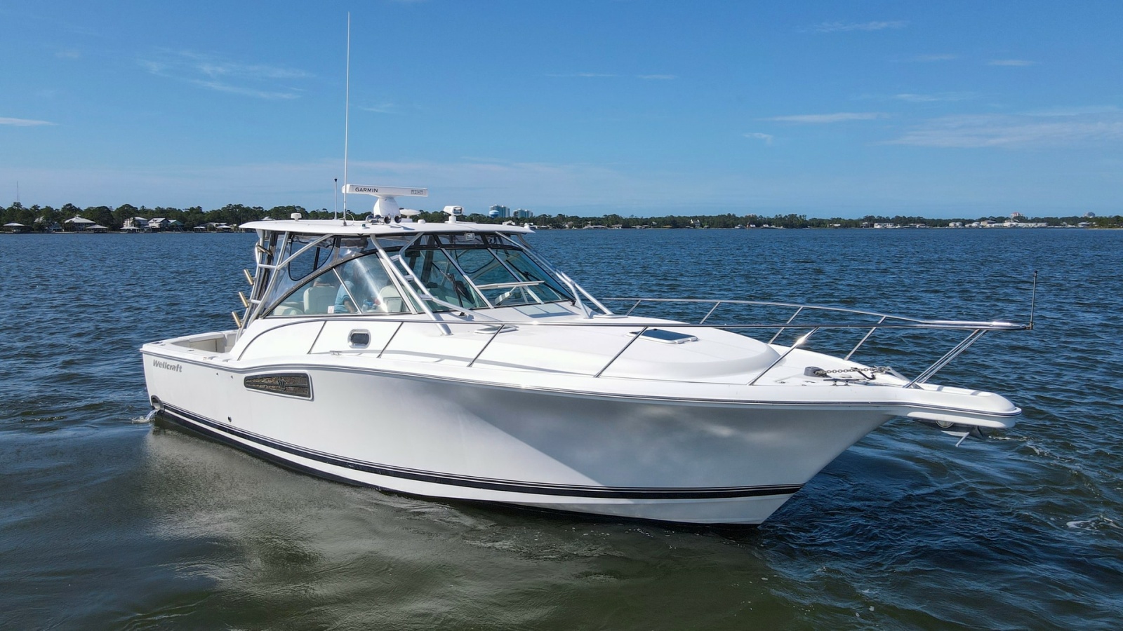 Exterior View of Wellcraft 360 Coastal