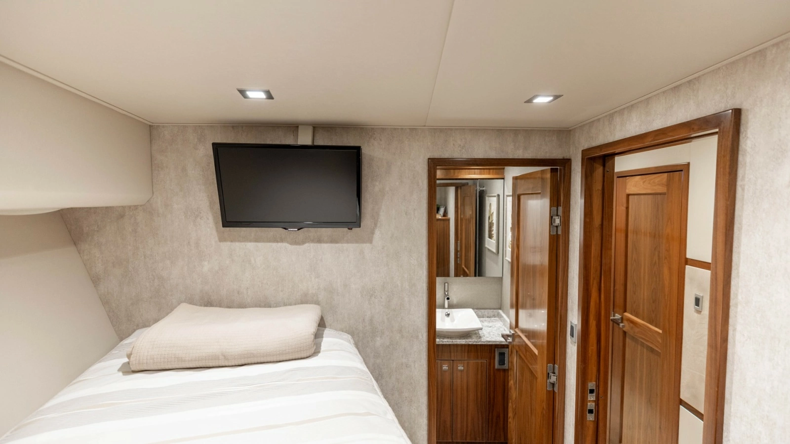 Guest Stateroom with Ensuite Access