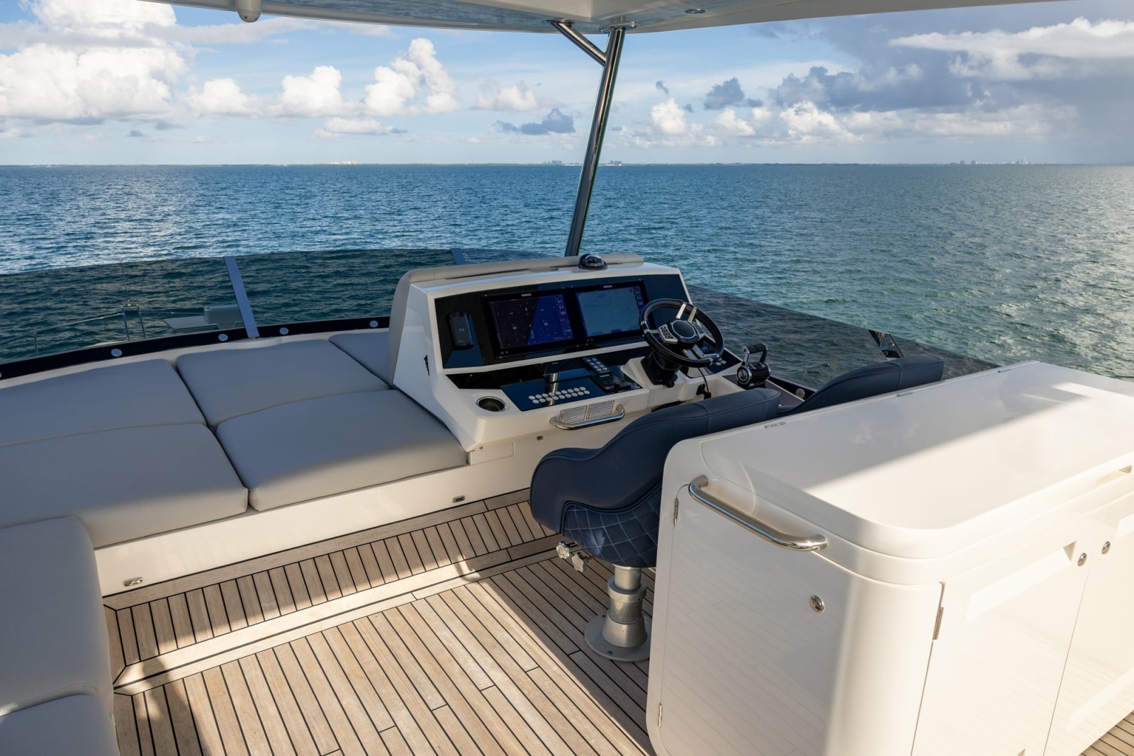 2022 Sunseeker Manhattan 68