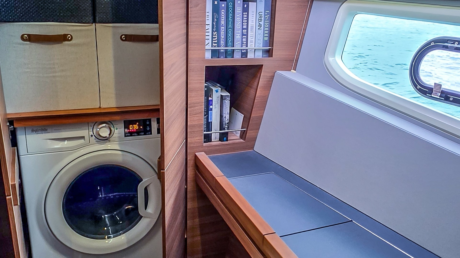 2023 Aquila 44 Catamaran- DOC-N-PILOT