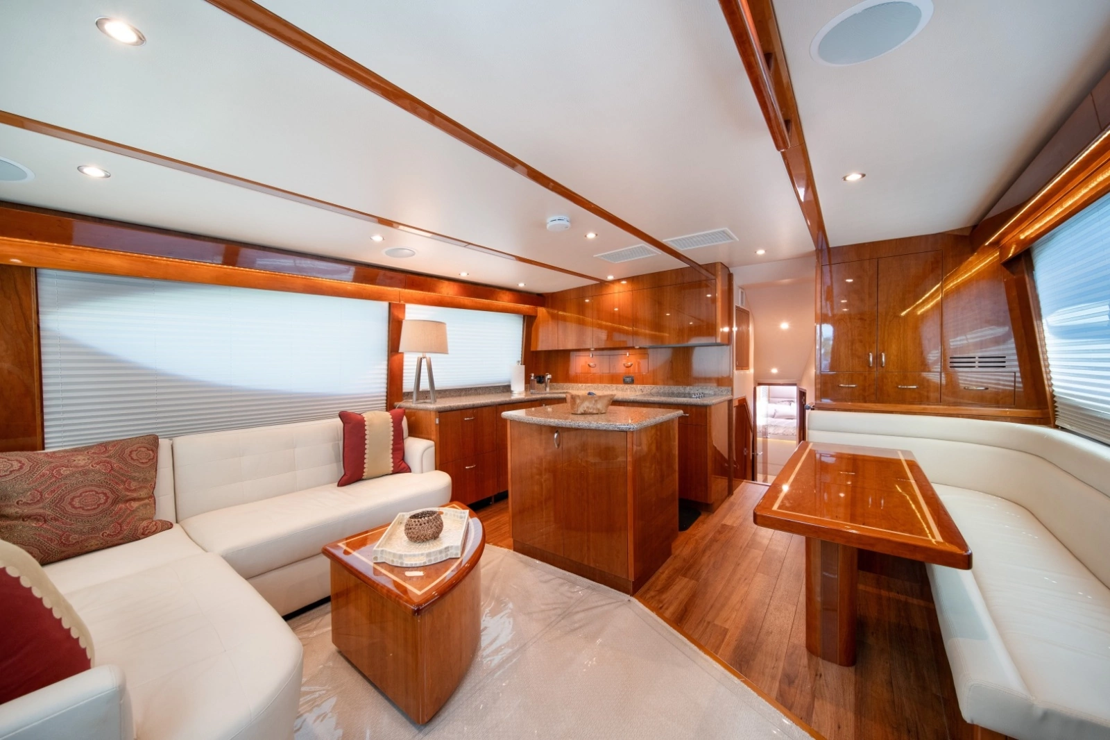 2017 Hatteras 54 GT