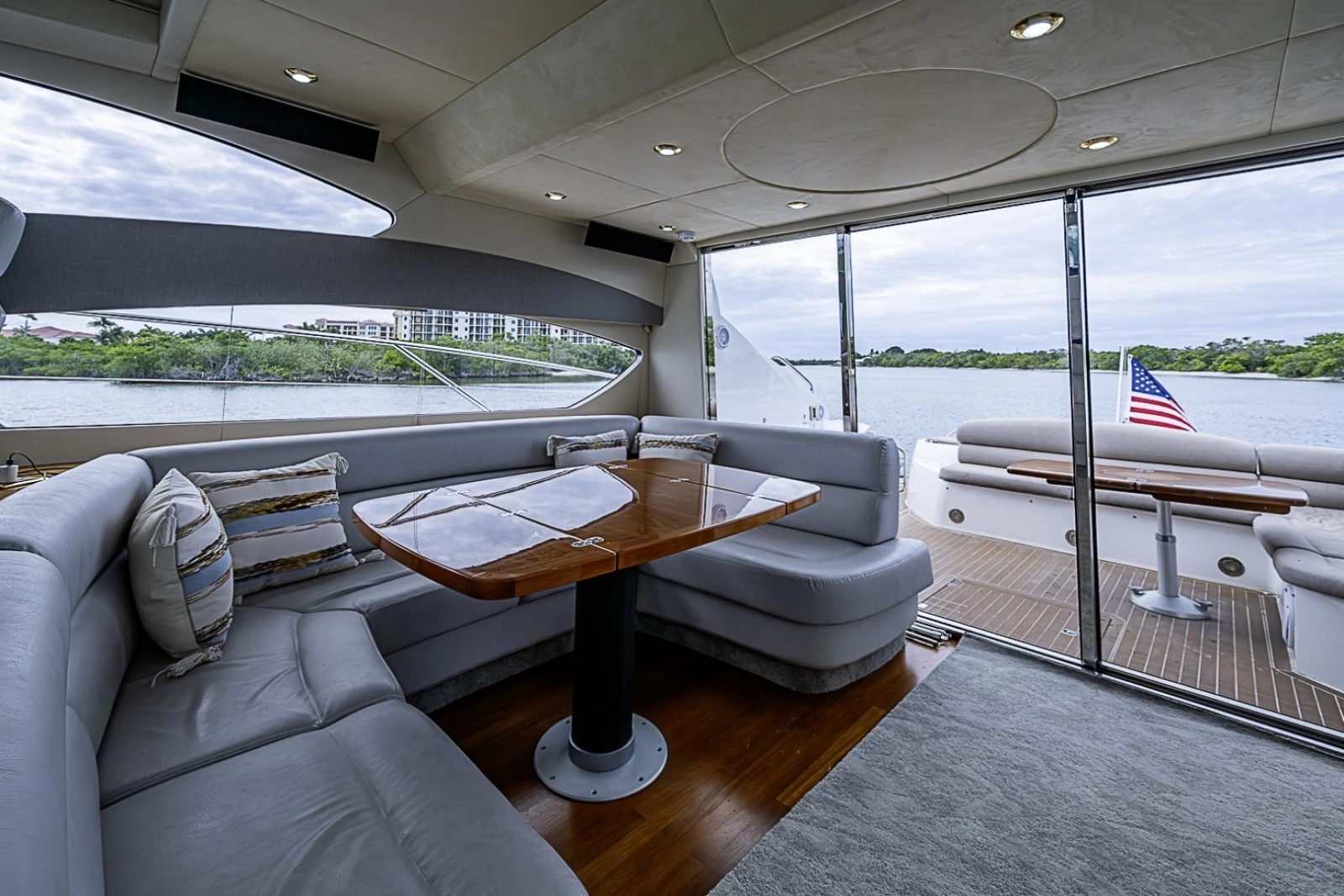 Sunseeker 62 EAGLE II - Helm