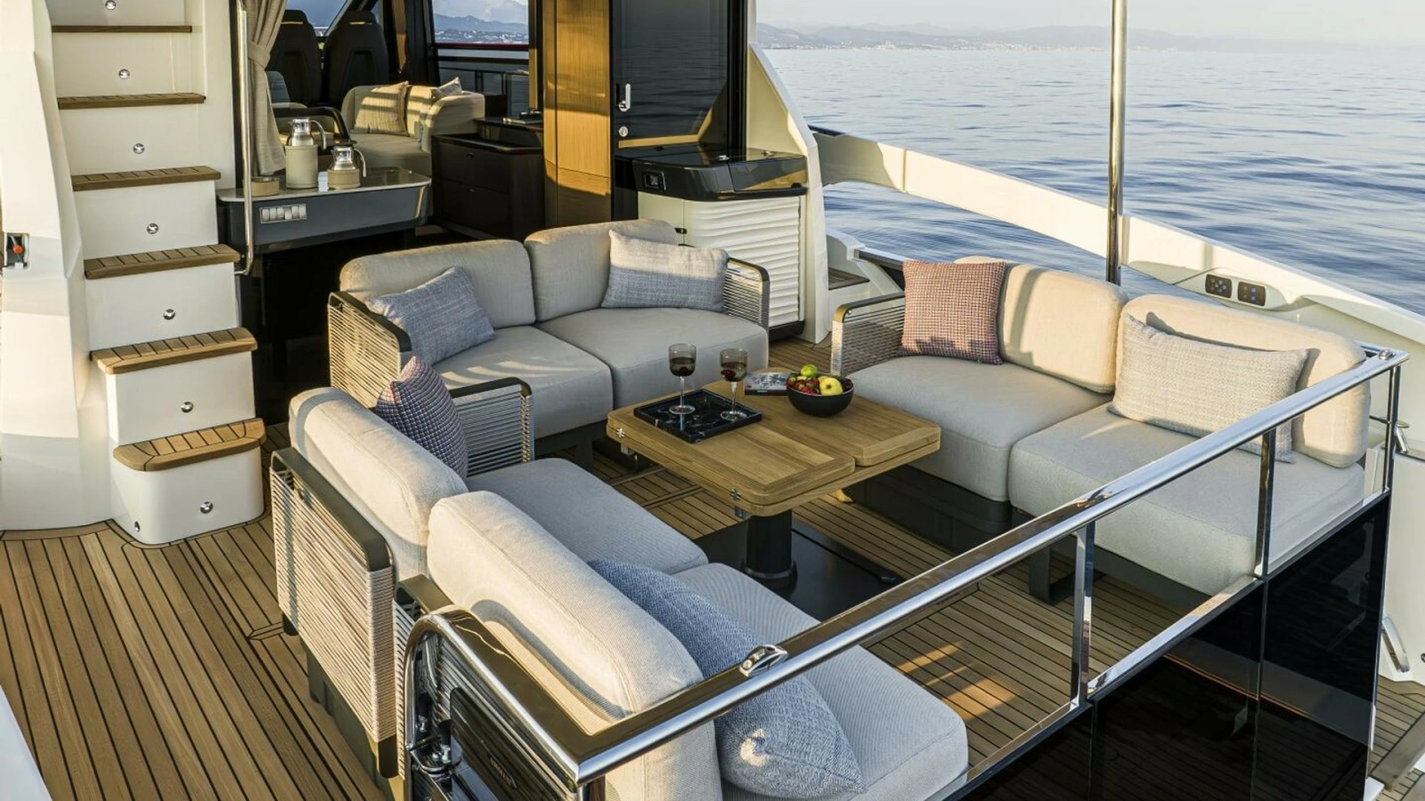 2026 52 Absolute Fly - Cockpit