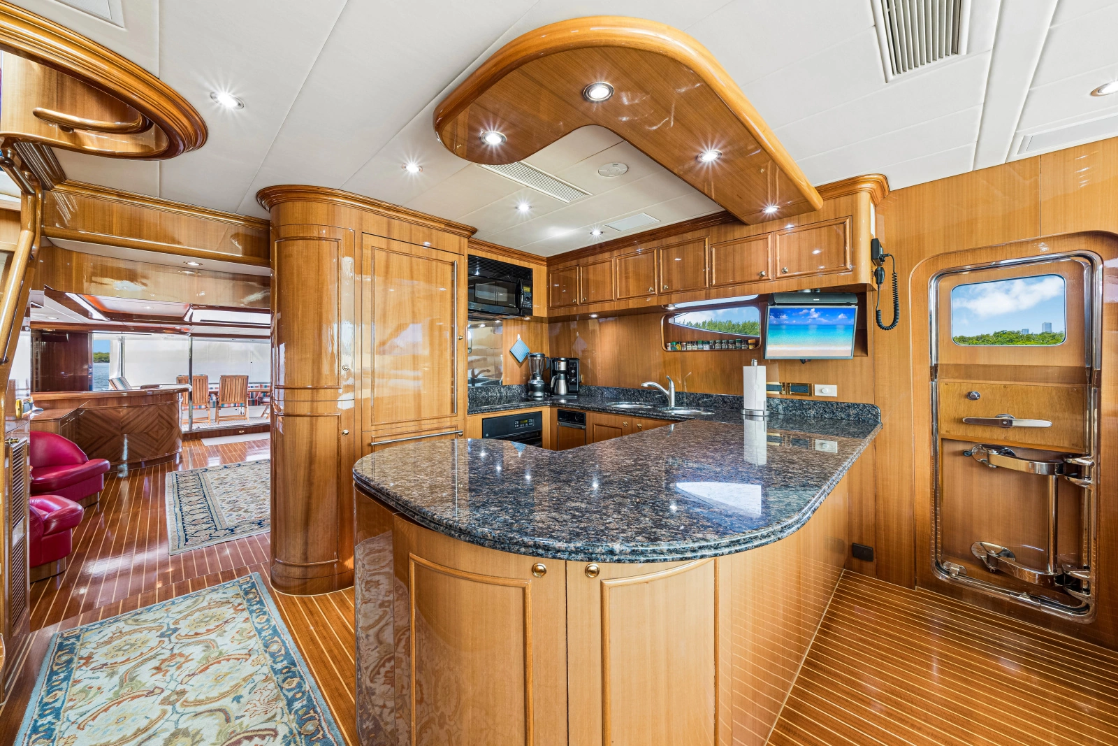 2006 Horizon 82 Skylounge