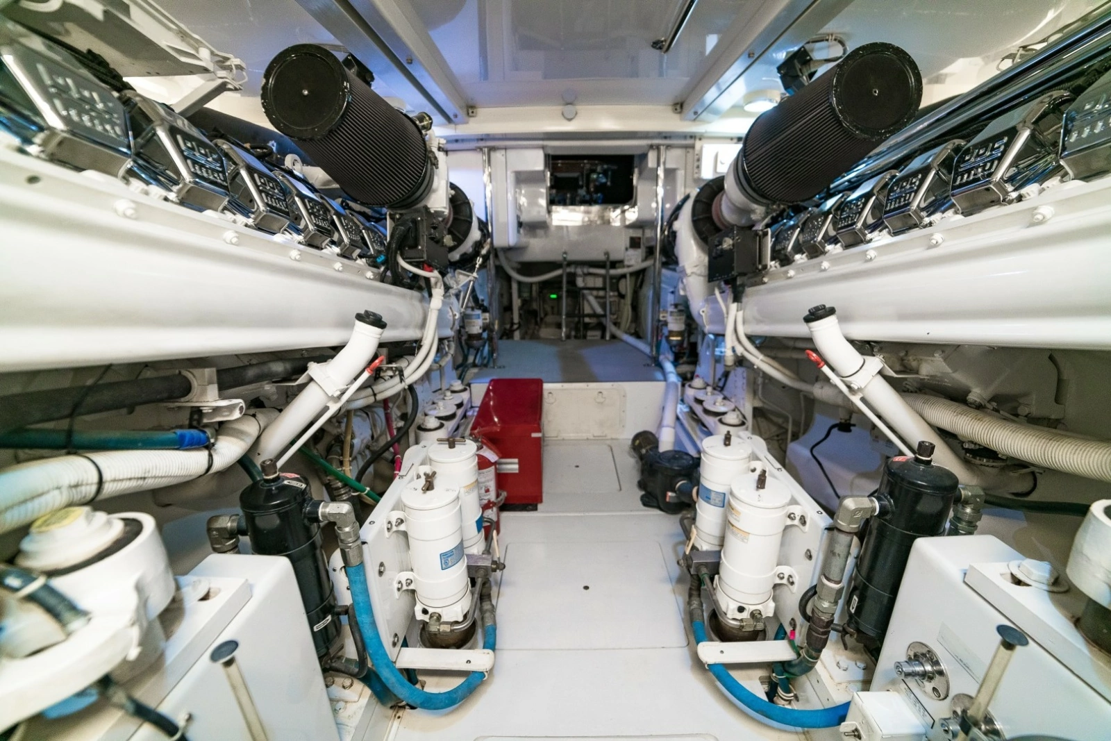 2005 Hatteras 68 Convertible -  Engine Room 